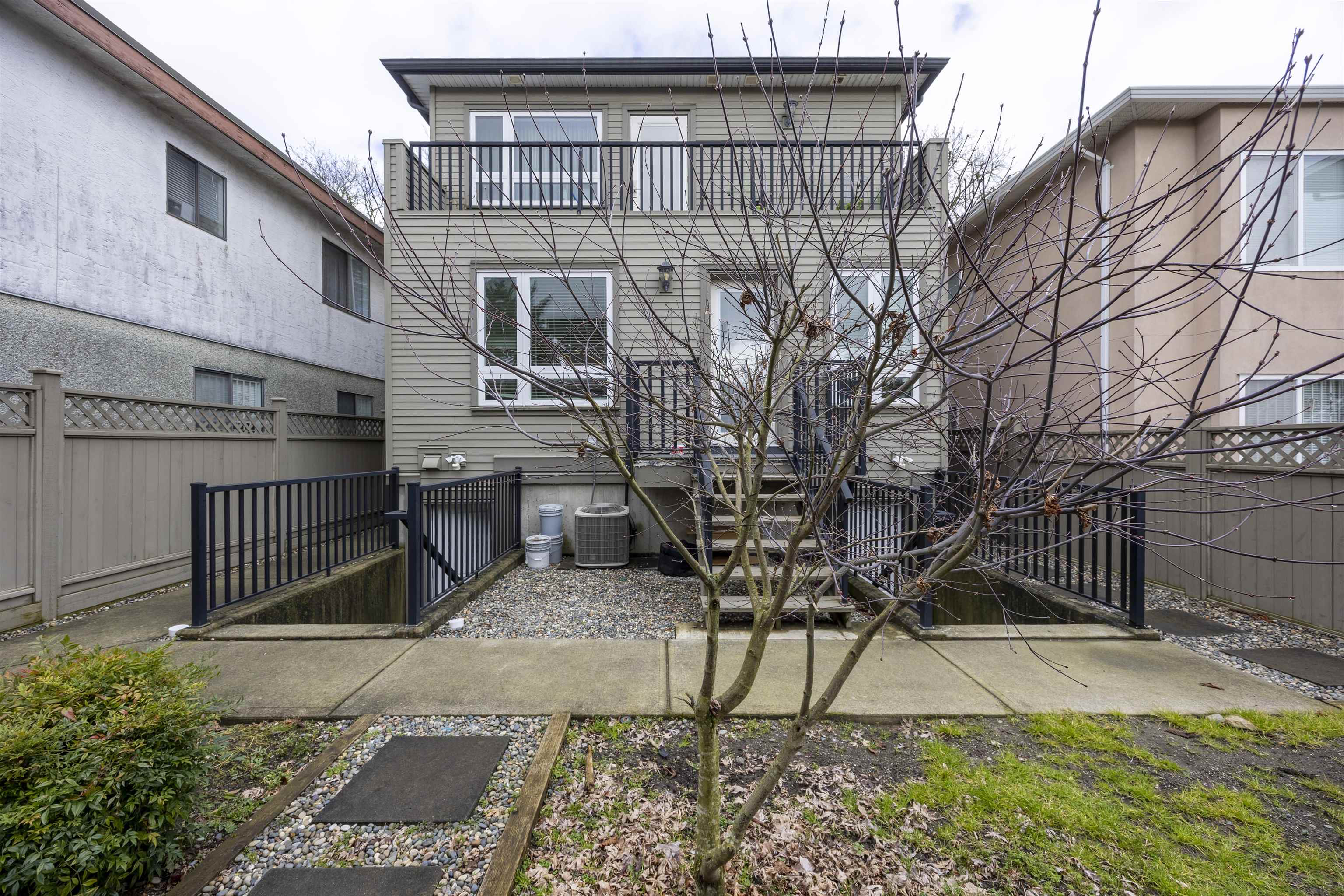 Additional image 5 of 2118 Waverley Avenue, Vancouver, BC, V5P 1R5