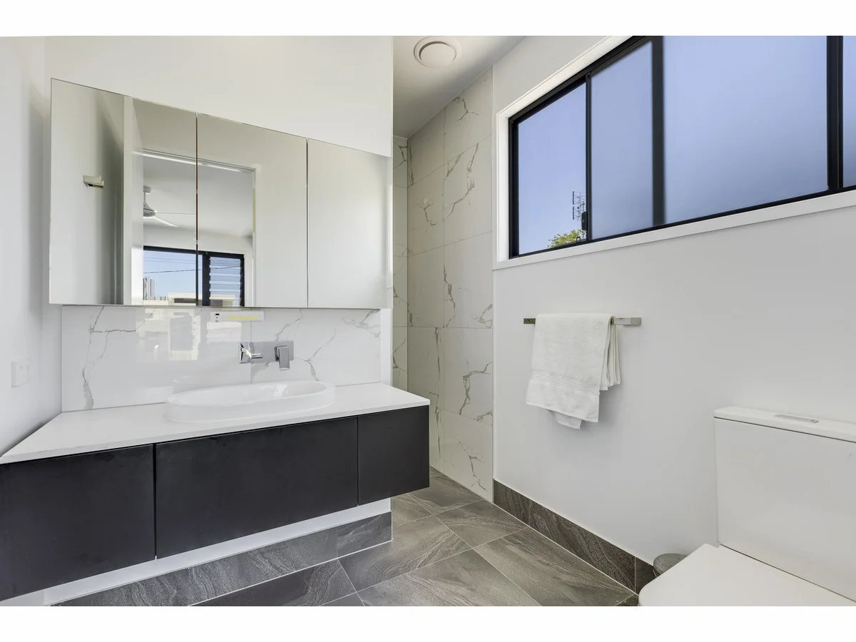 Additional image 18 of 43 Rio Vista Boulevard, Broadbeach Waters QLD 4218