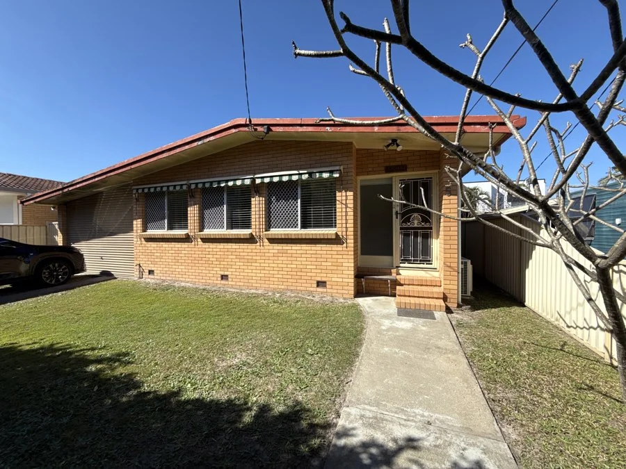 5 Fiona Street, Biggera Waters QLD 4216