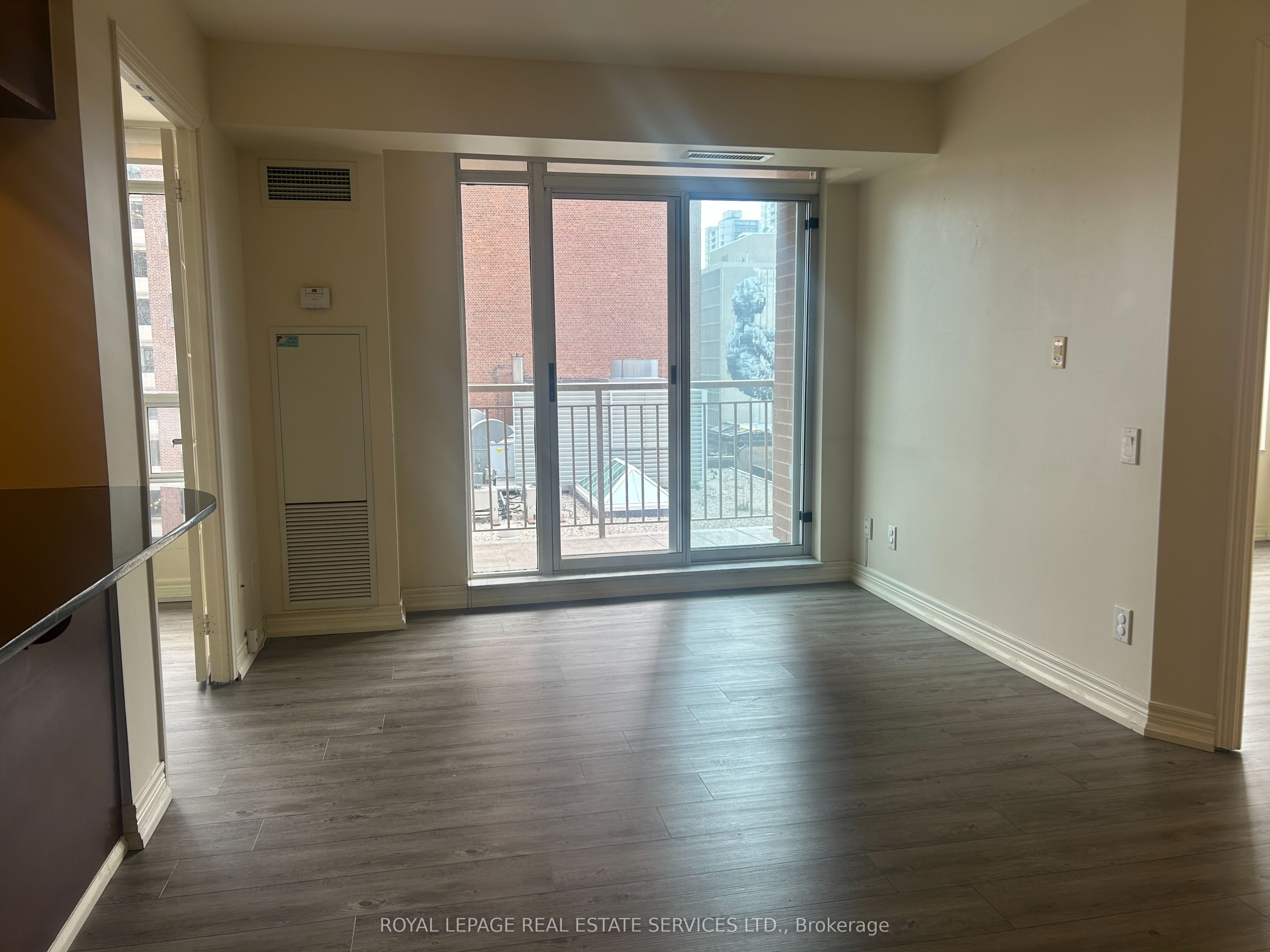 Additional image 2 of 804-60 St Clair Avenue W, Toronto, ON, M4V 1M1