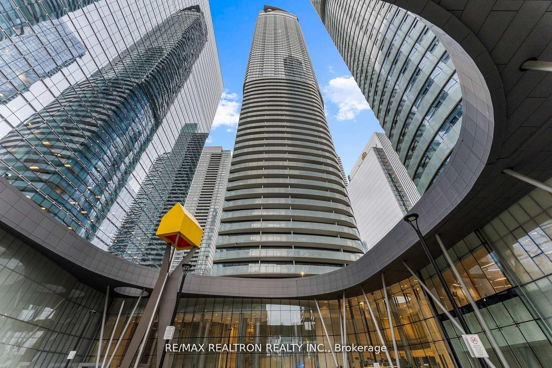Additional image 3 of 807-14 York Street, Toronto, ON, M5J 0B1