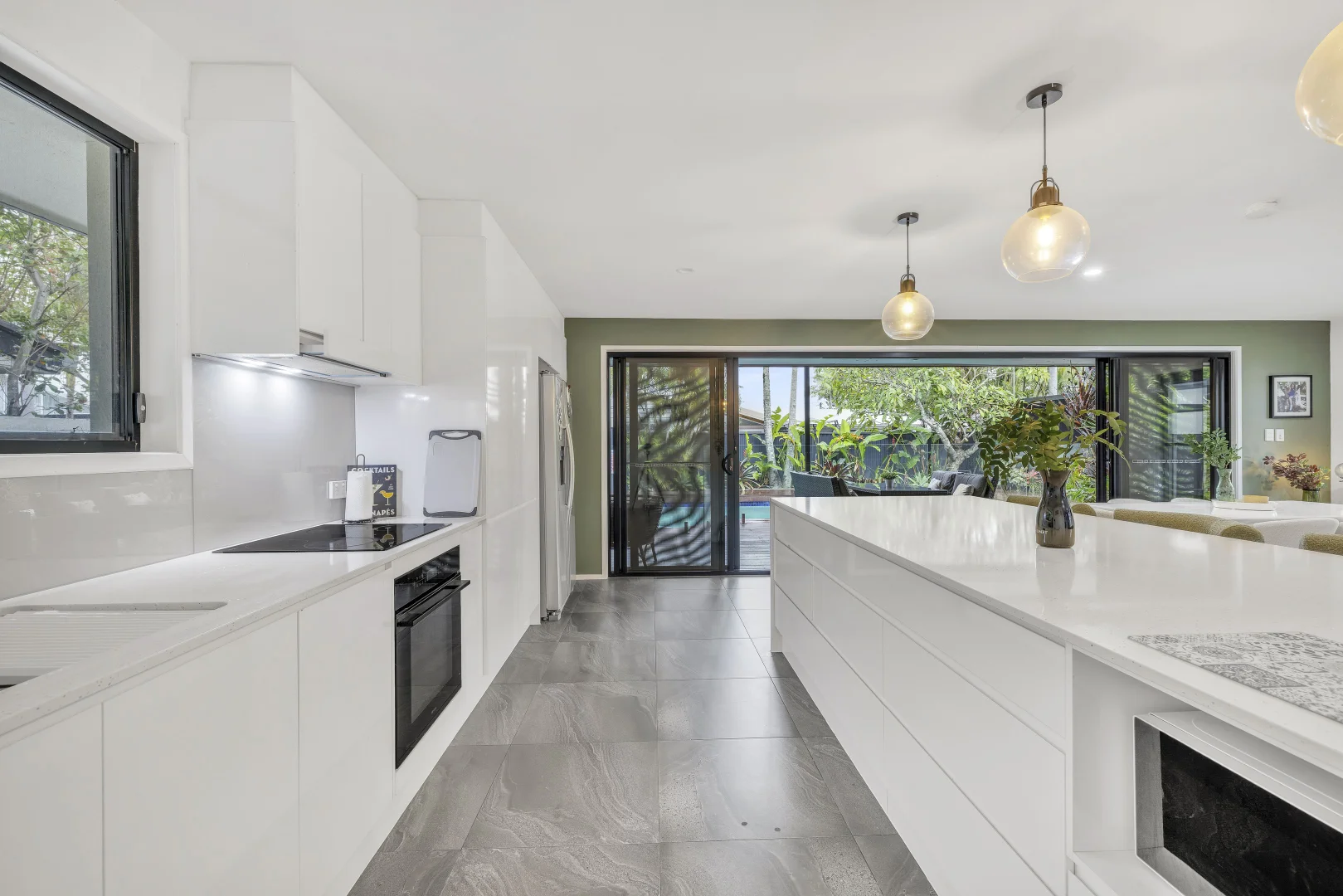 Additional image 11 of 43 Rio Vista Boulevard, Broadbeach Waters QLD 4218