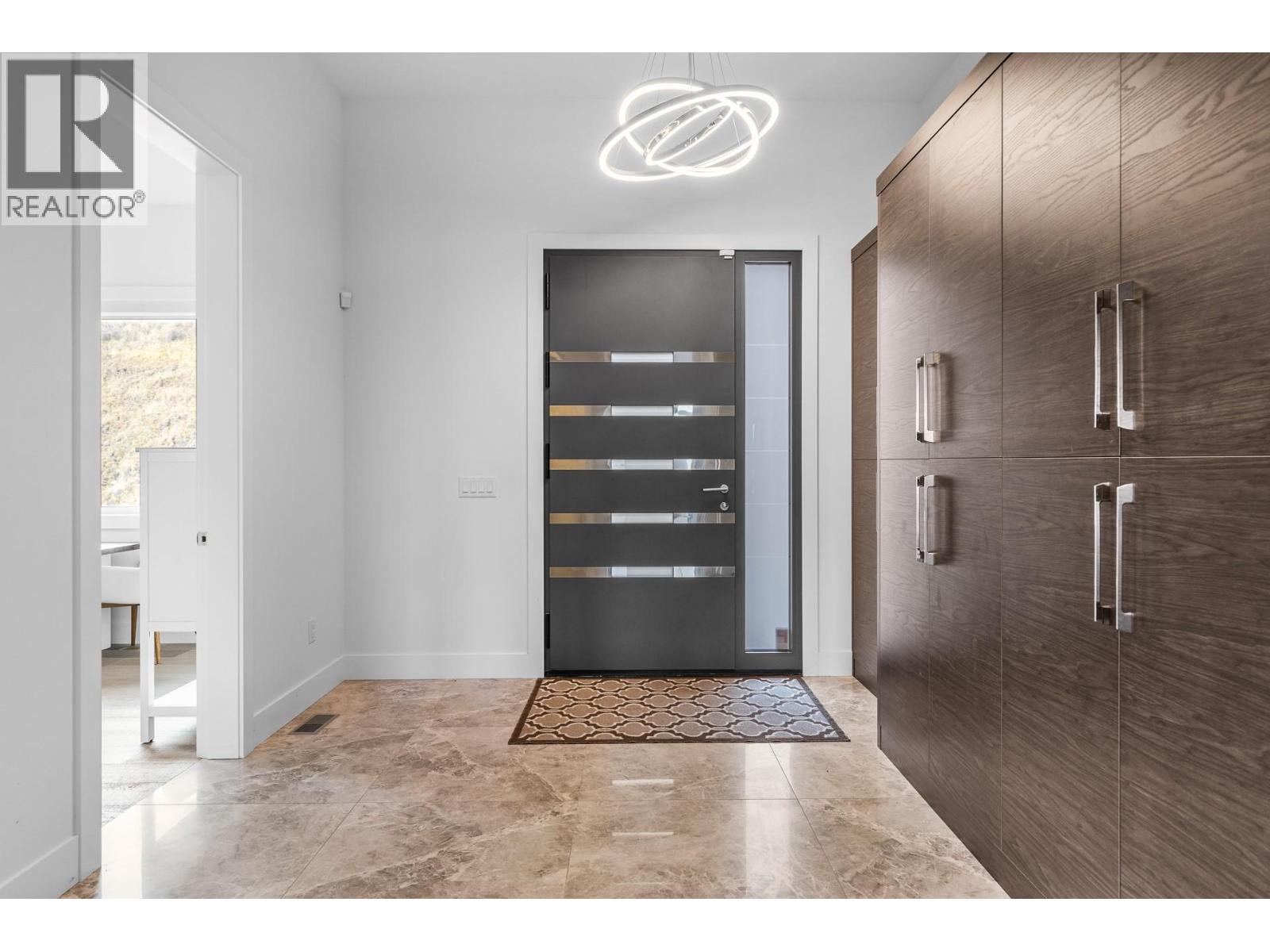 Additional image 5 of 1068 Clarance Avenue, Kelowna, BC, V1W5M6