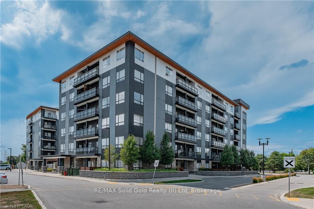 210-247 Northfield Drive E, Waterloo, ON, N2K 0H1