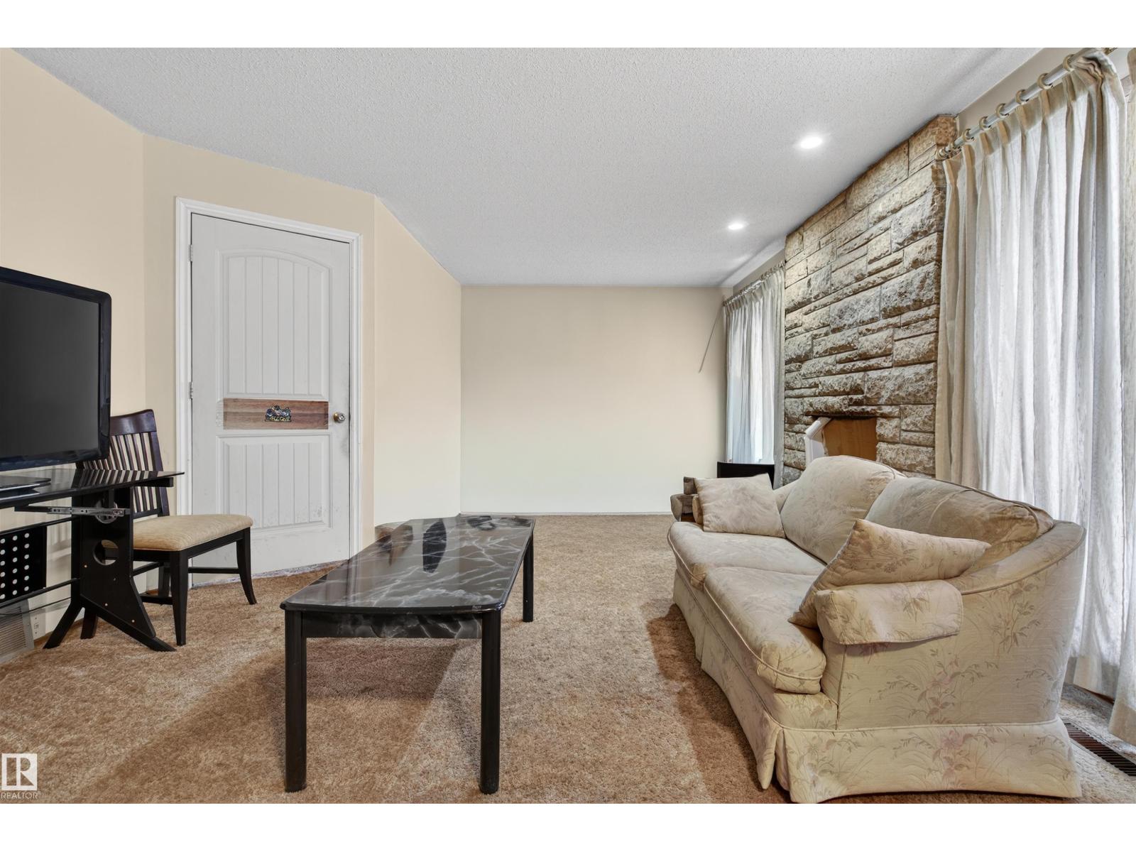 Additional image 3 of 4104 109 Street NW, Edmonton, AB, T6J2P9