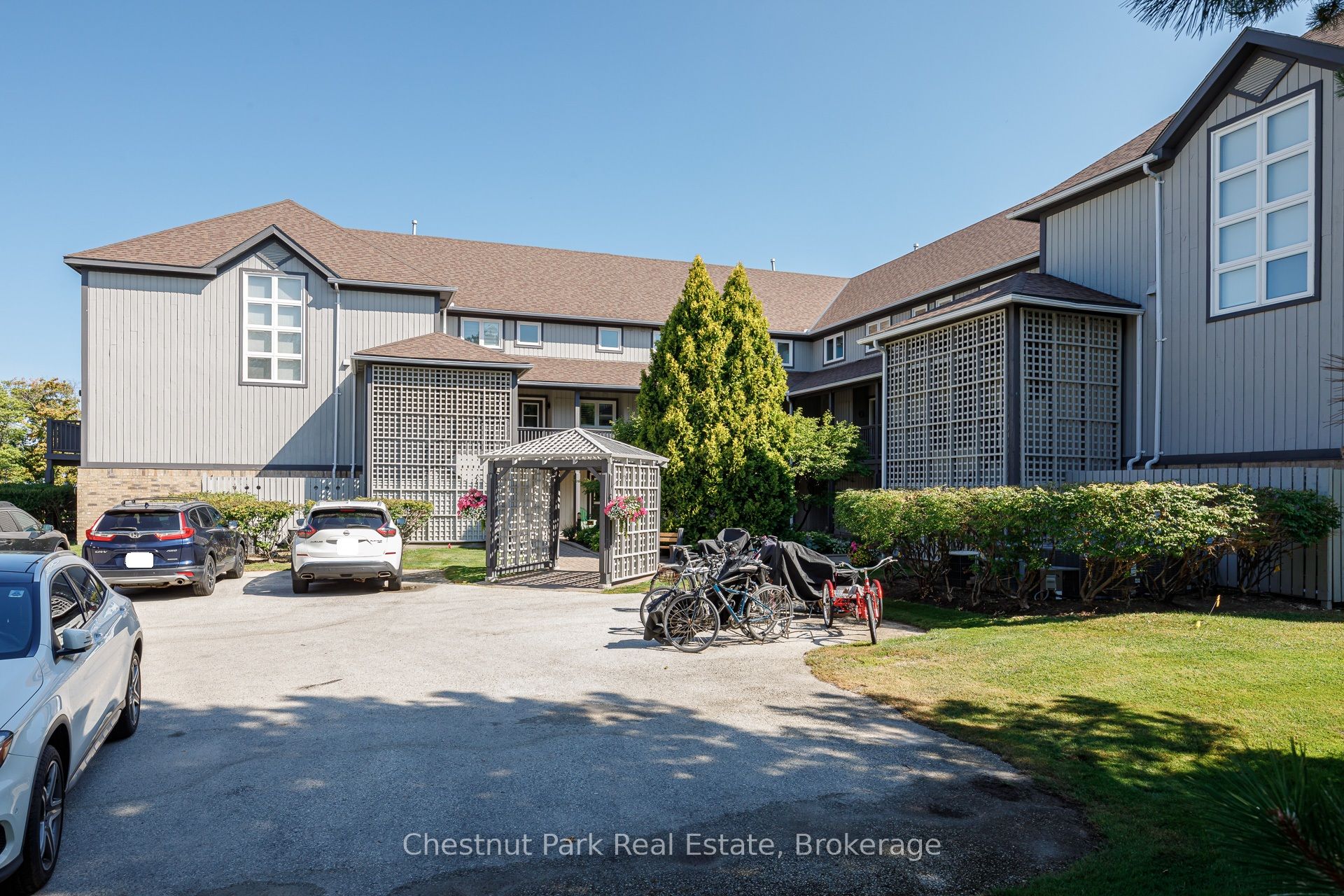 701 Johnston Park Avenue, Collingwood, ON, L9Y 5C7 photo 2