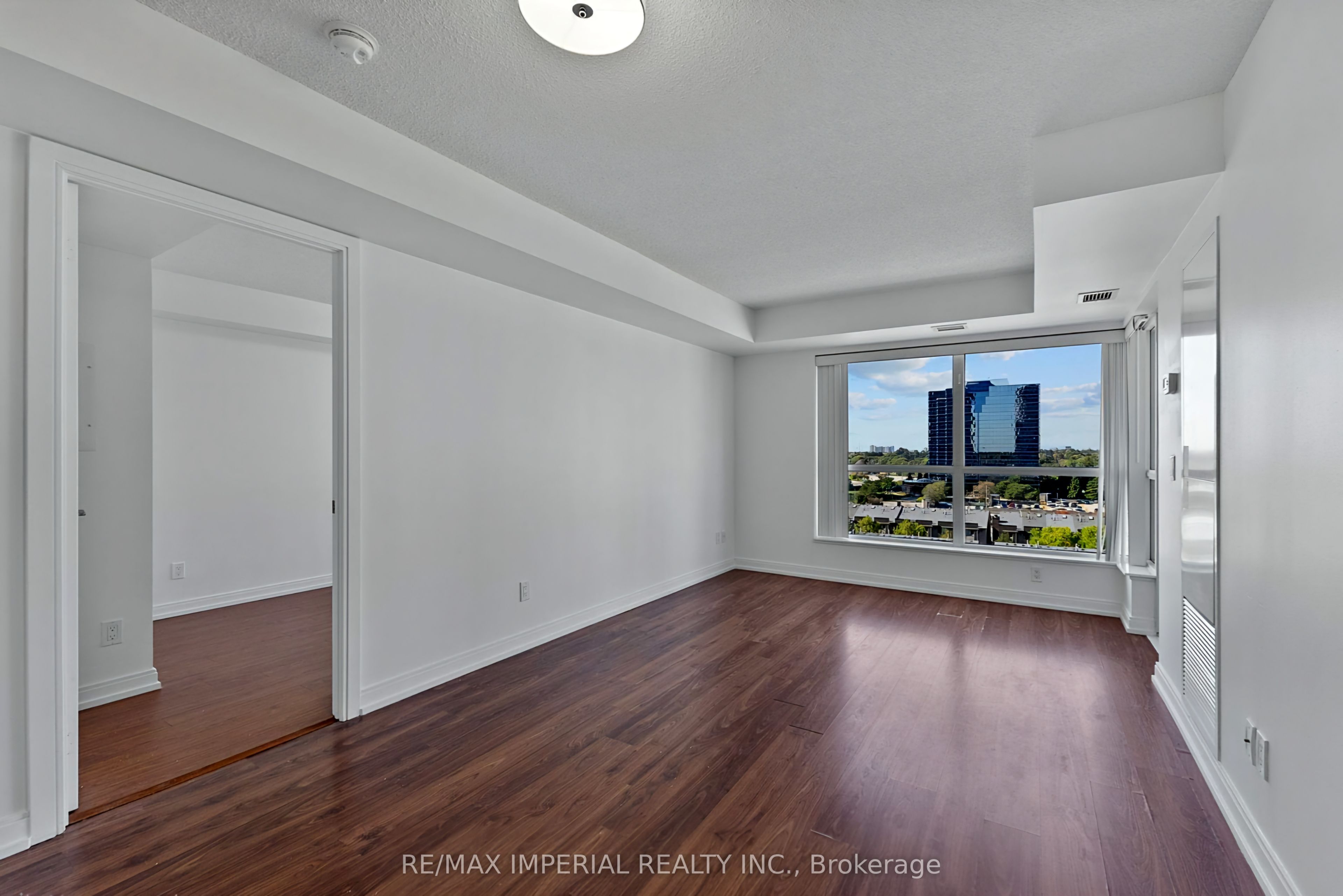 Additional image 2 of 1215-181 Village Green Square, Toronto, ON, M1S 0K6