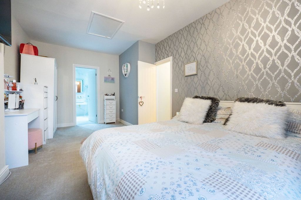 Additional image 38 of 4 bed terraced house for saleRaglan Road, Hengoed CF82