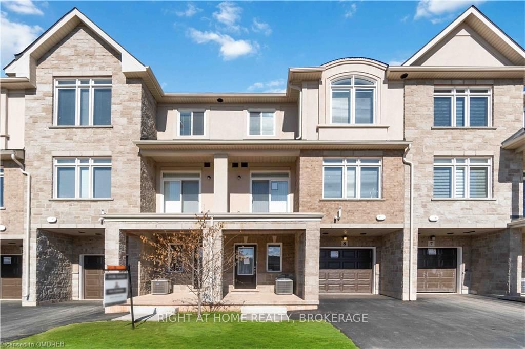 8-40 Zinfandel Drive, Hamilton, ON, L8E 0L1