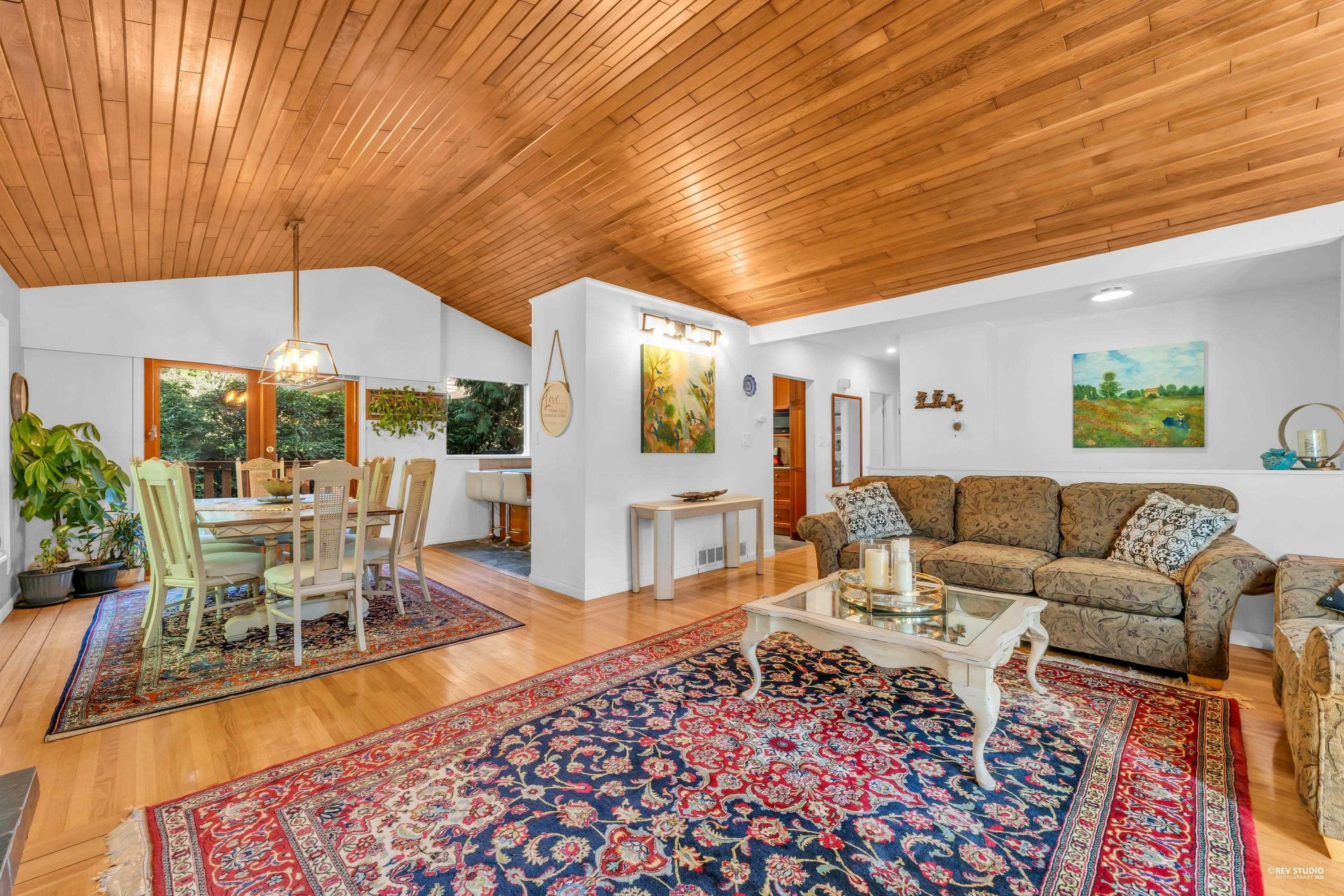 Additional image 2 of 5325 Marine Drive, West Vancouver, BC, V7W 2P5