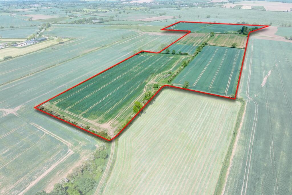 Land to the rear of Willis Croft, Warton, Tamworth, B79 0EU