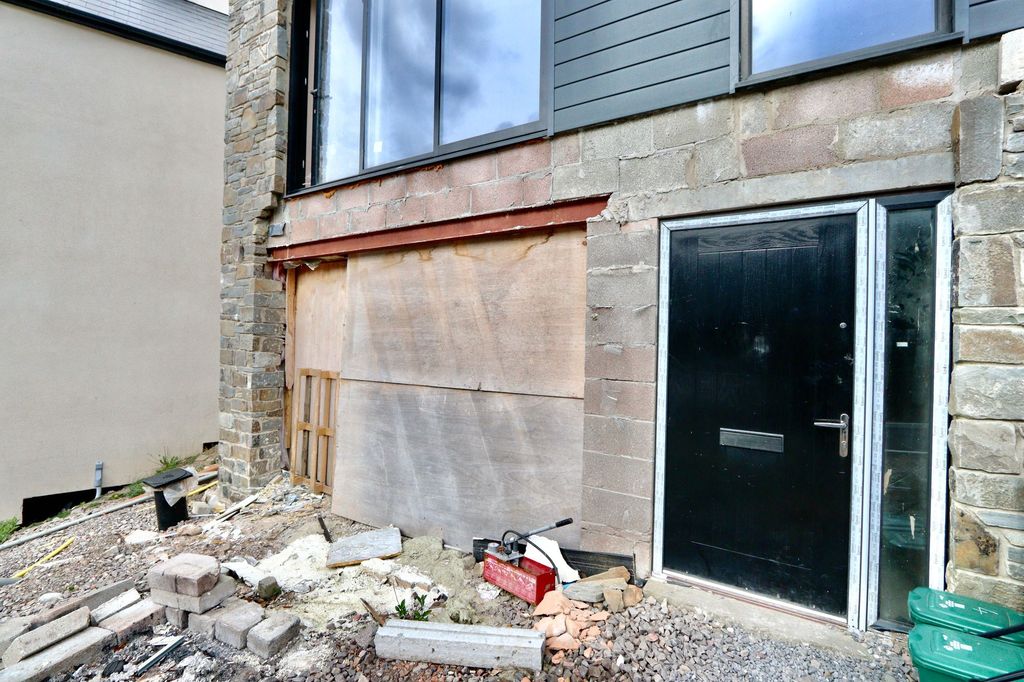 Additional image 6 of 4 bed detached house for saleChapel Gardens, Abercarn NP11