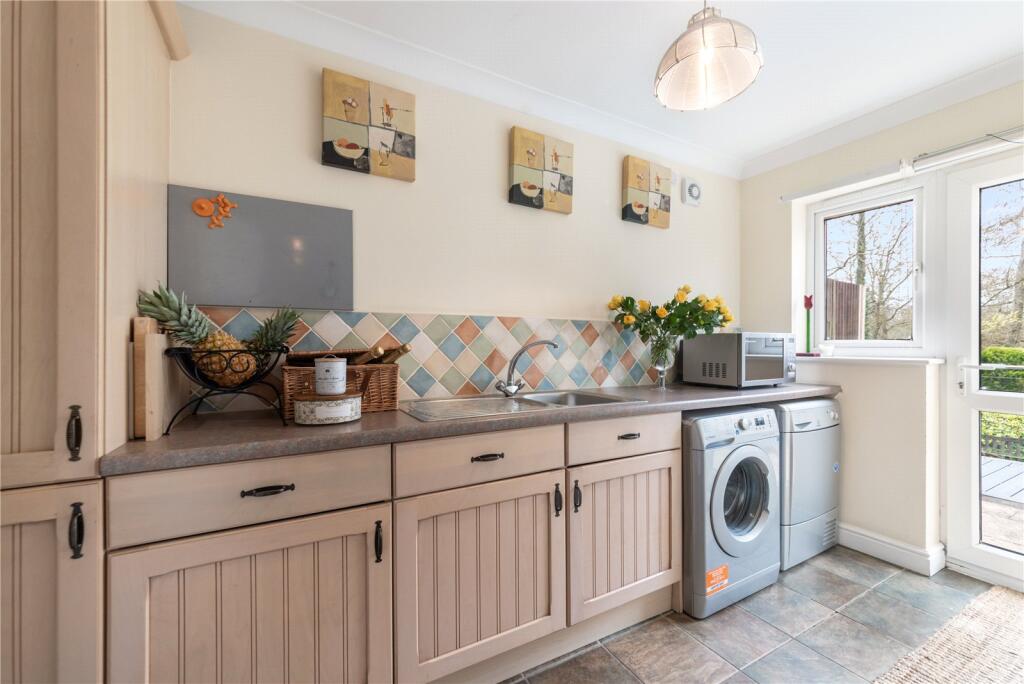 Additional image 9 of Kenneth Vincent Close, Redditch, Worcestershire, B97