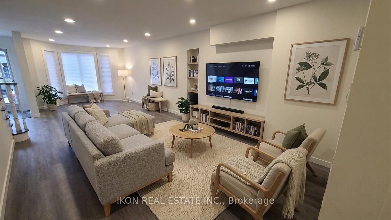 31 Torrens Avenue, Toronto, ON, M4K 2H9