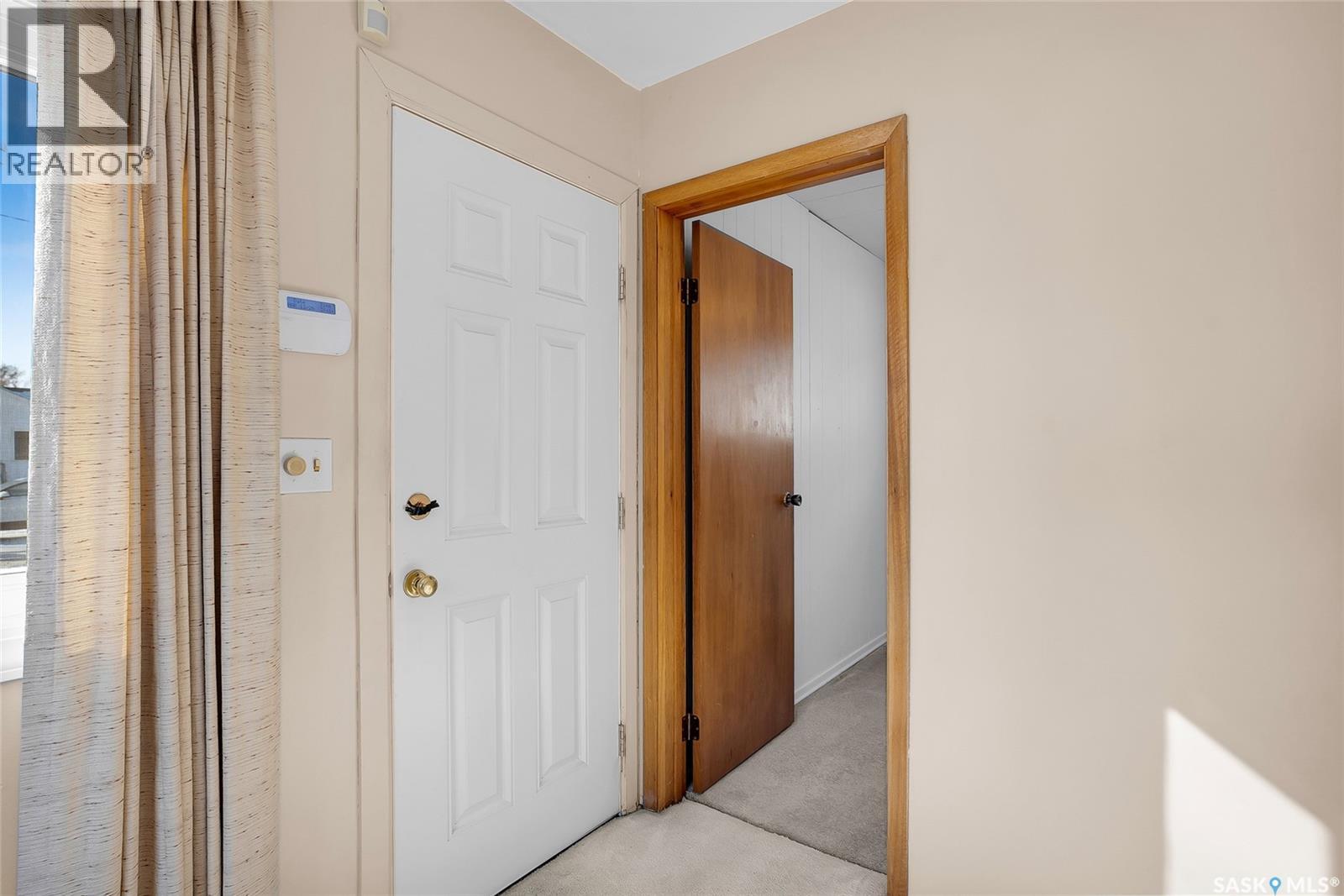 Additional image 6 of 214 Q Avenue N, Saskatoon, SK, S7L2X6