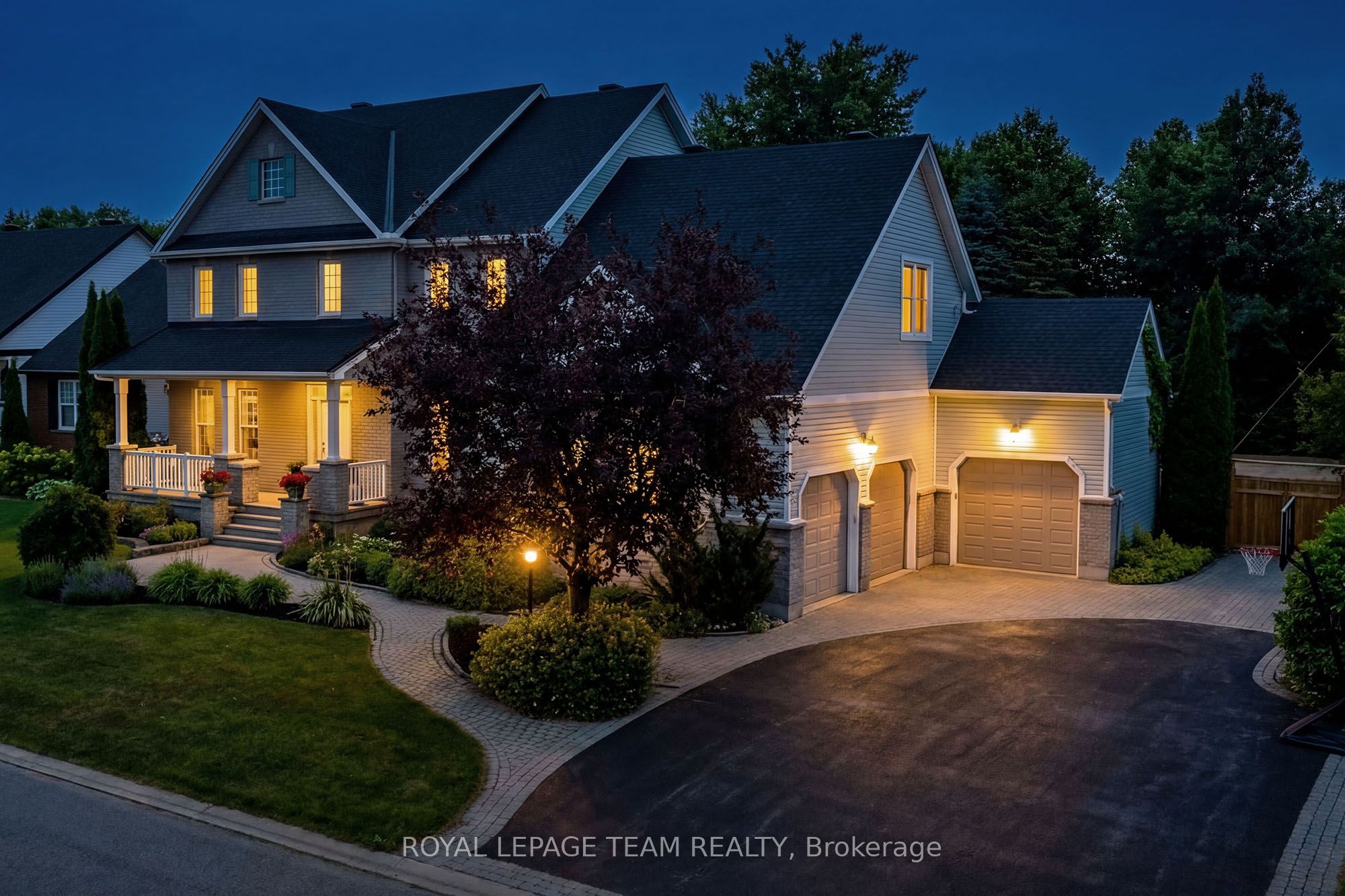 10 Beechgrove Gardens, Ottawa, ON, K2S 1W5