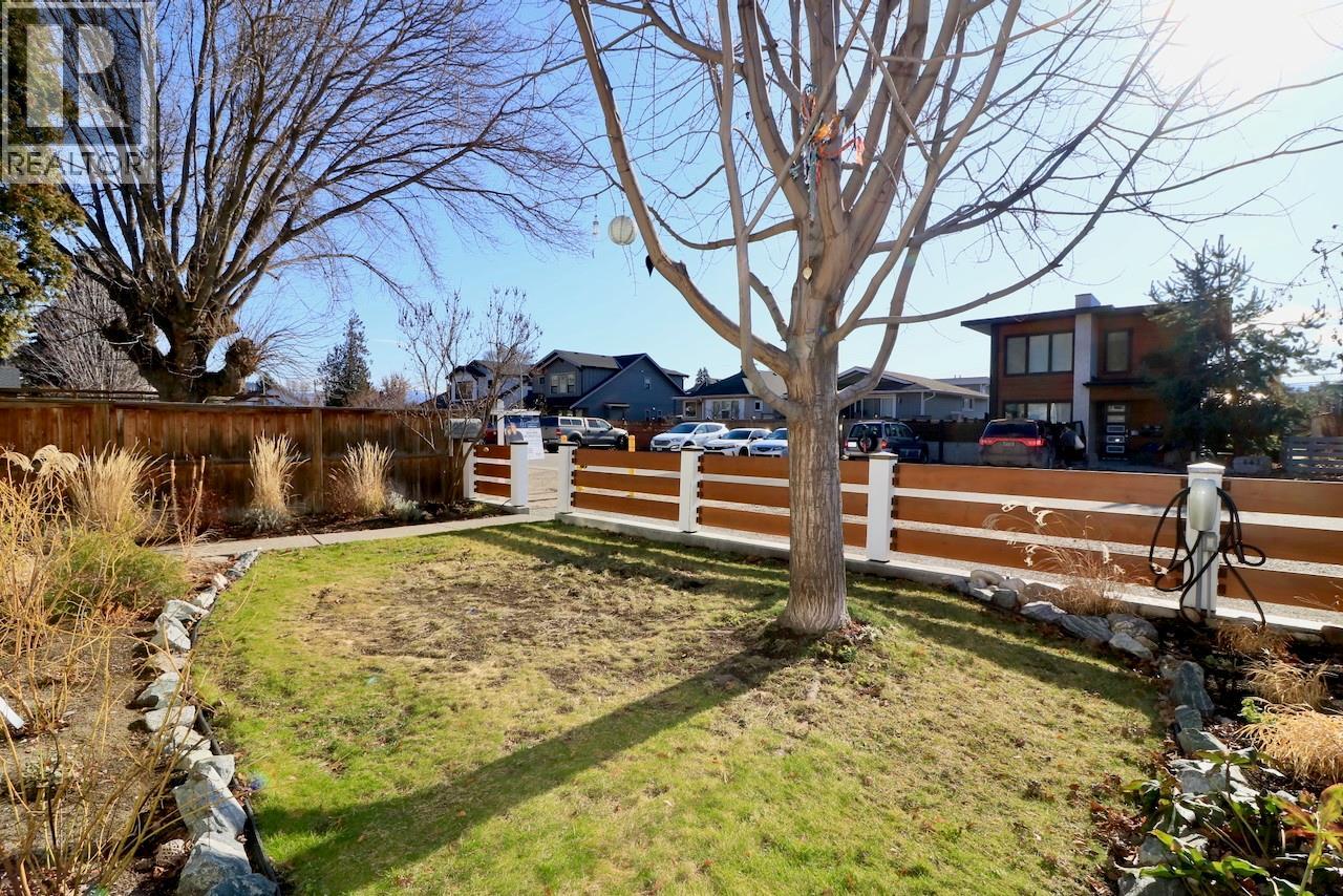 Additional image 3 of 640 Roanoke Avenue, Kelowna, BC, V1Y7K8