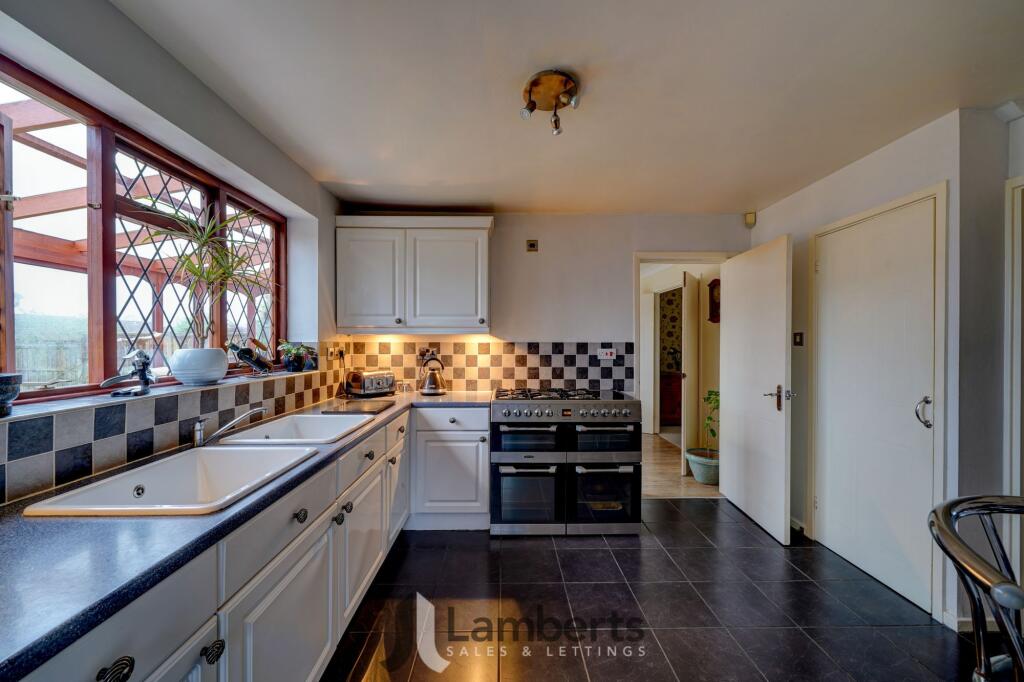 Additional image 16 of Hollowfields Close, Southcrest, B98
