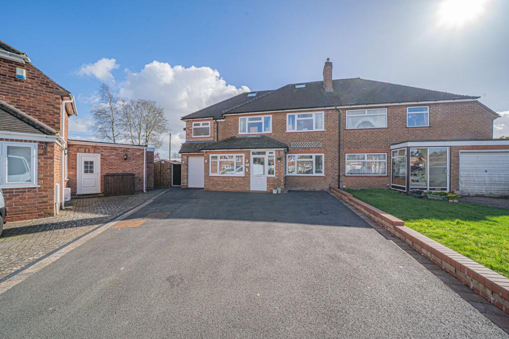 Bearley Croft, Shirley, B90