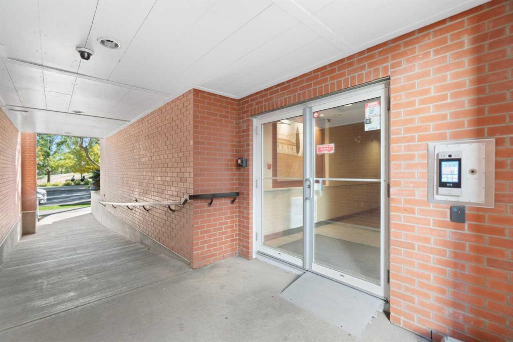 Additional image 6 of 406-830 Centre Avenue NE, Calgary, AB, T2E 9C3
