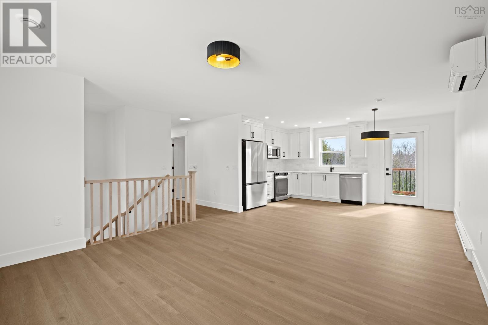 11 Maverick Lane, Devon, NS, B2T1K8 photo 3