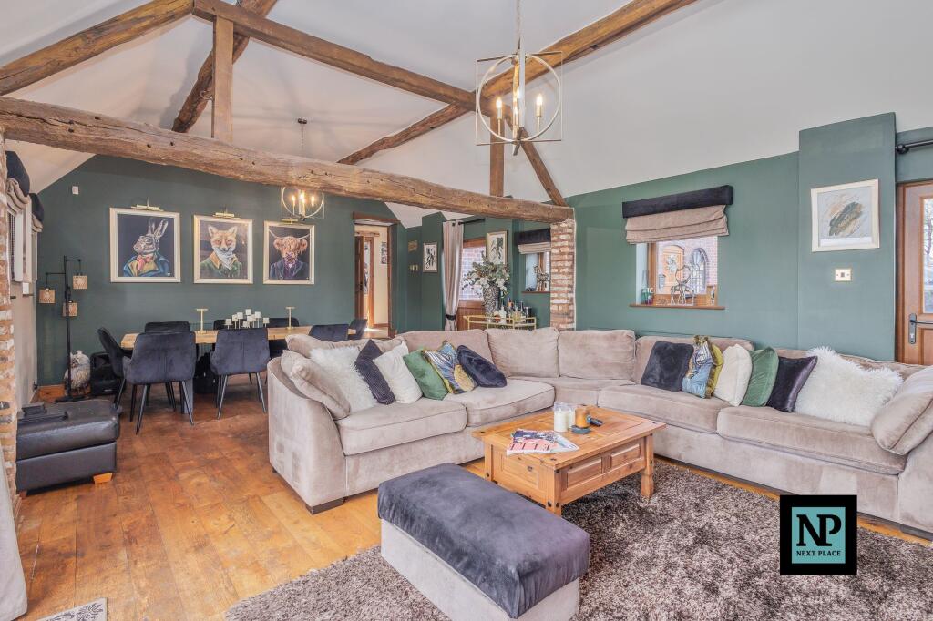 Kingsbury, Slateley Courtyard, B78 photo 5