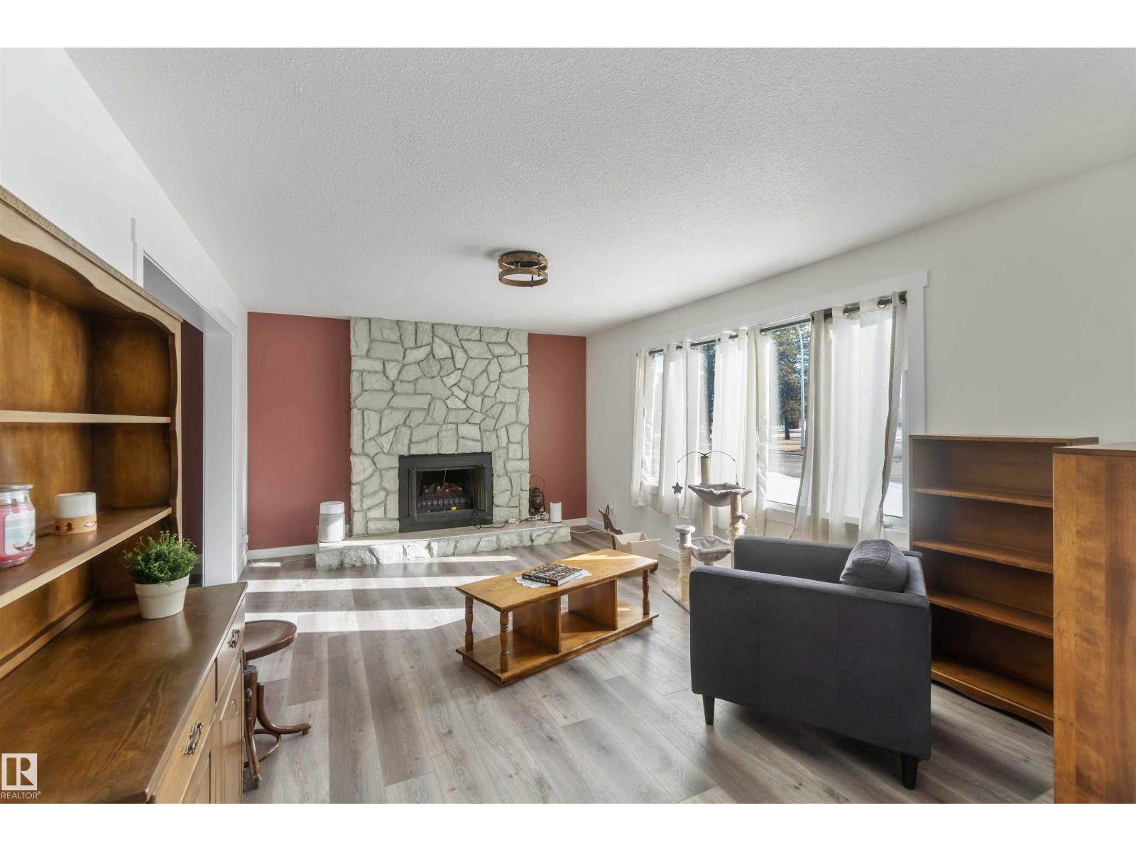 104 Oak Drive, Wetaskiwin, AB, T9A2E7 photo 5