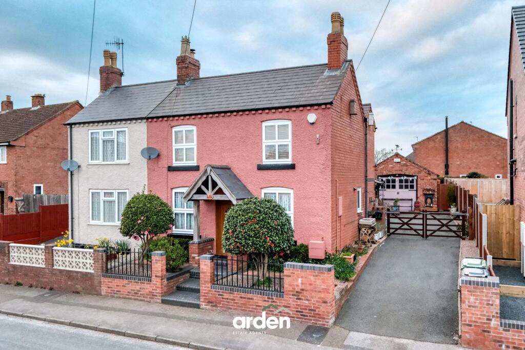 Barley Mow Lane, Catshill, B61