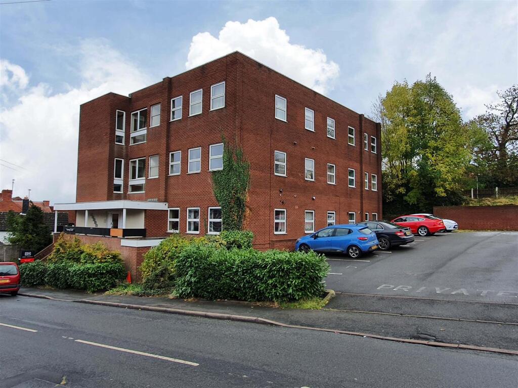 Flat 2, Furlong Court