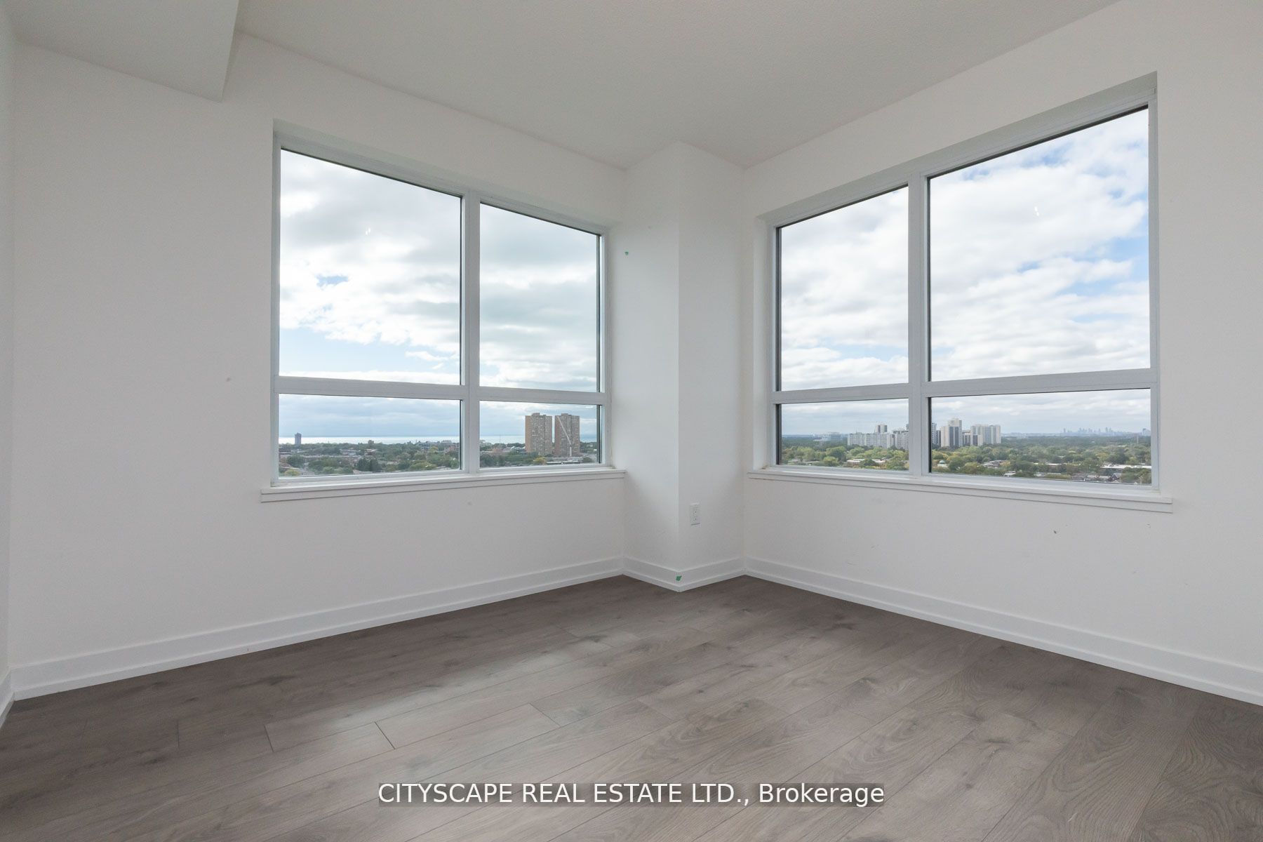 1904-1420 Dupont Street, Toronto, ON, M6H 0C2