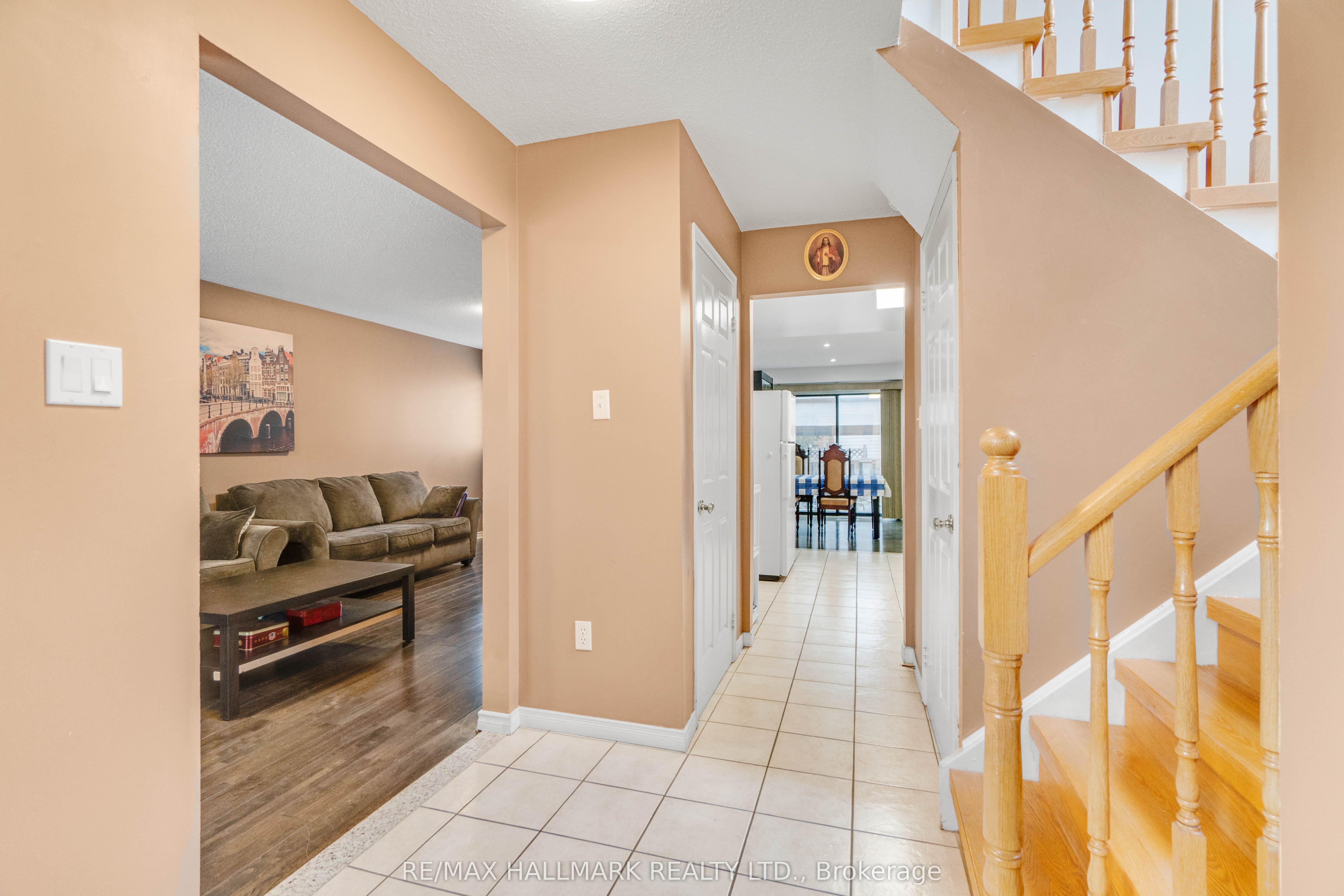Additional image 6 of 3310 Greenbelt Crescent, Mississauga, ON, L5N 5X1