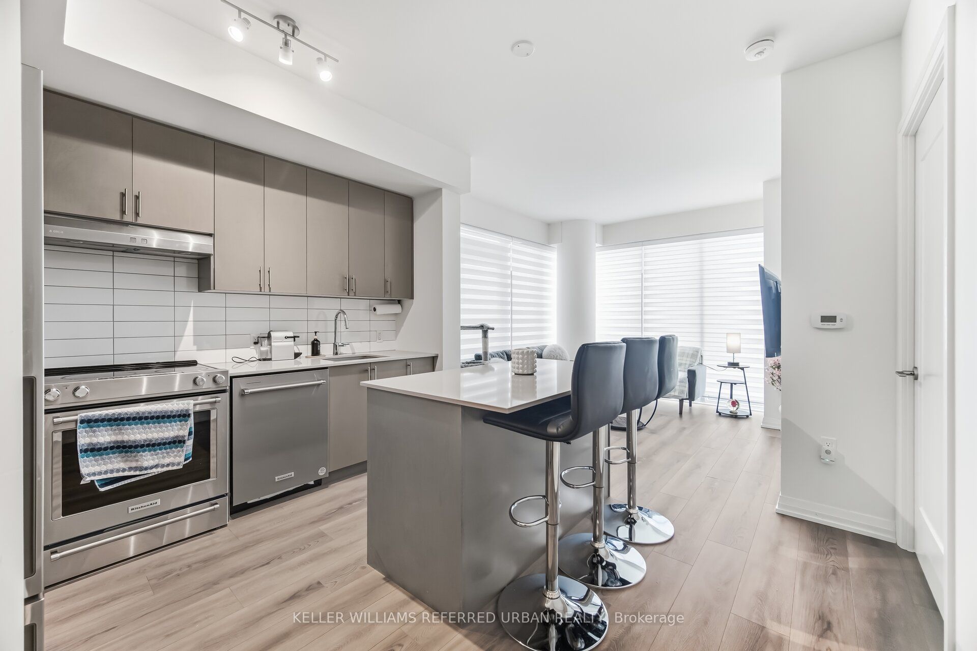 1115-9000 Jane Street, Vaughan, ON, L4K 0M6