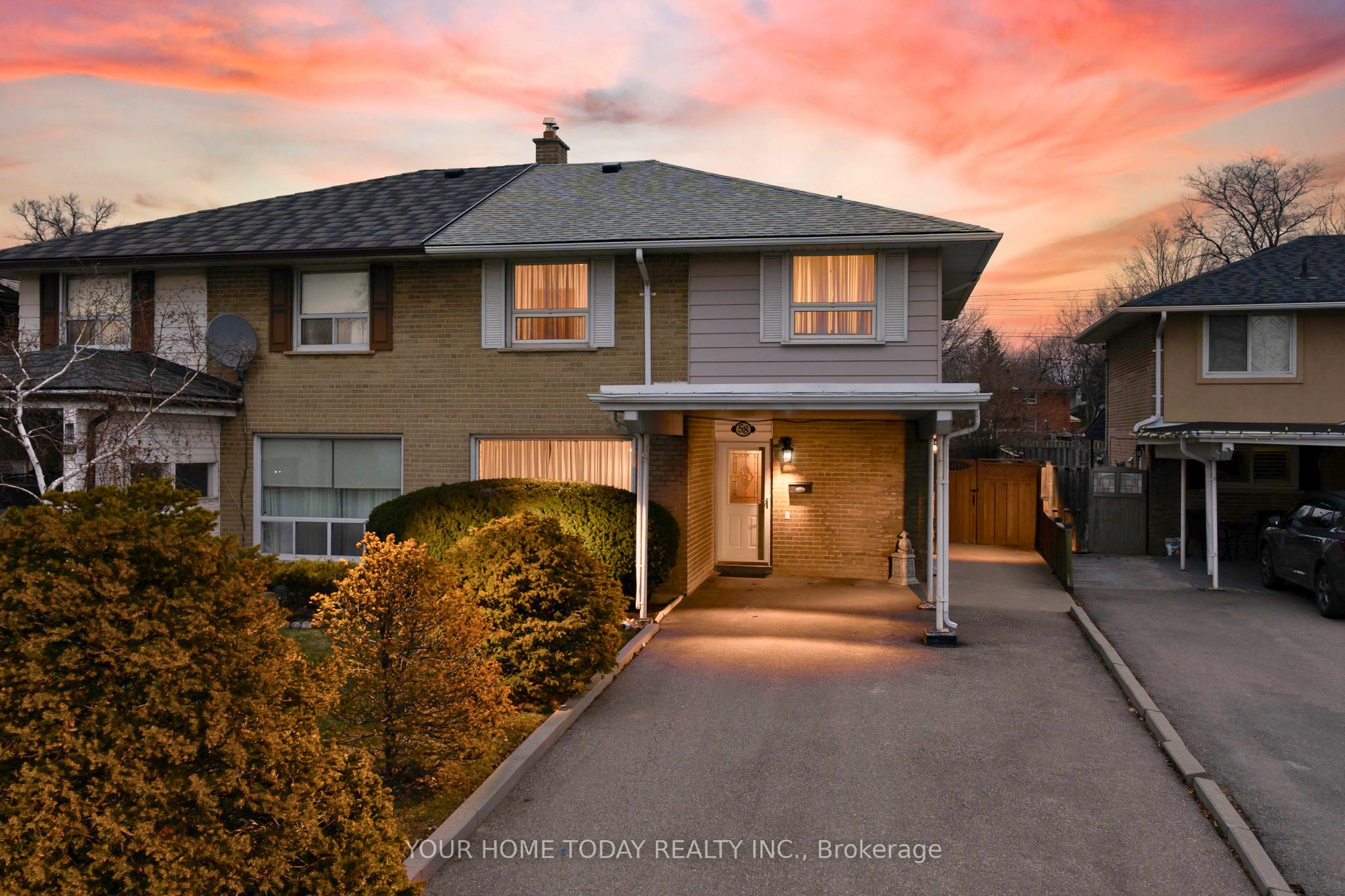 58 Dunsany Crescent, Toronto, ON, M9R 3W6