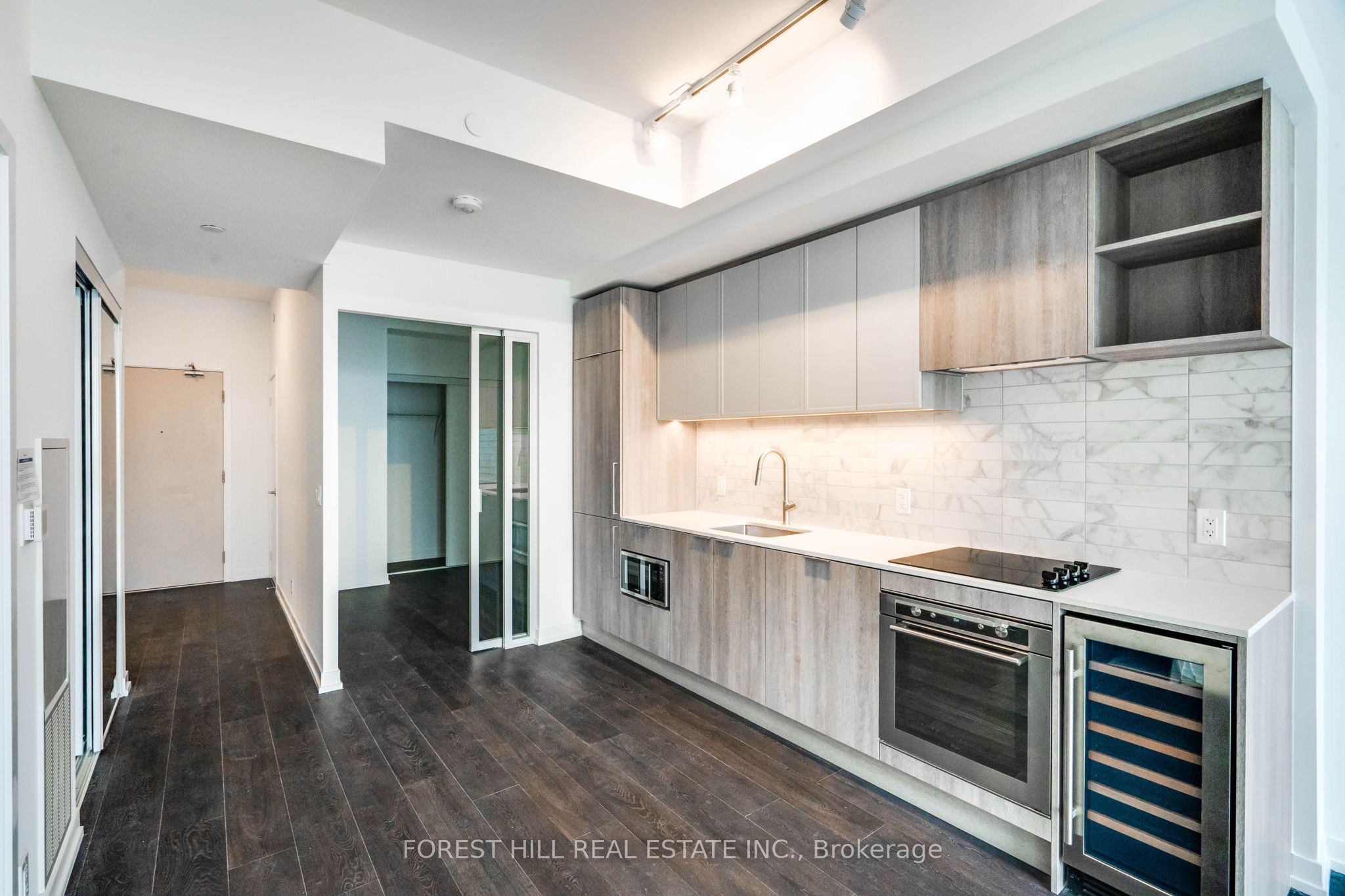 833-2020 Bathurst Street, Toronto, ON, M5P 0A6