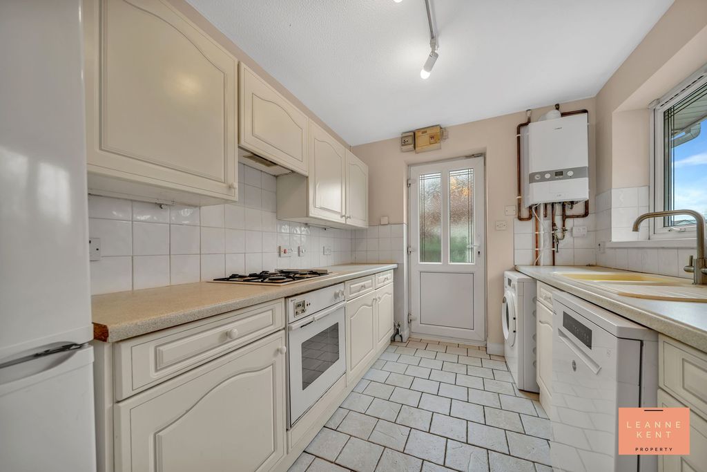 Additional image 16 of 2 bed bungalow for saleRhyd Y Gwern Close, Caerphilly CF83
