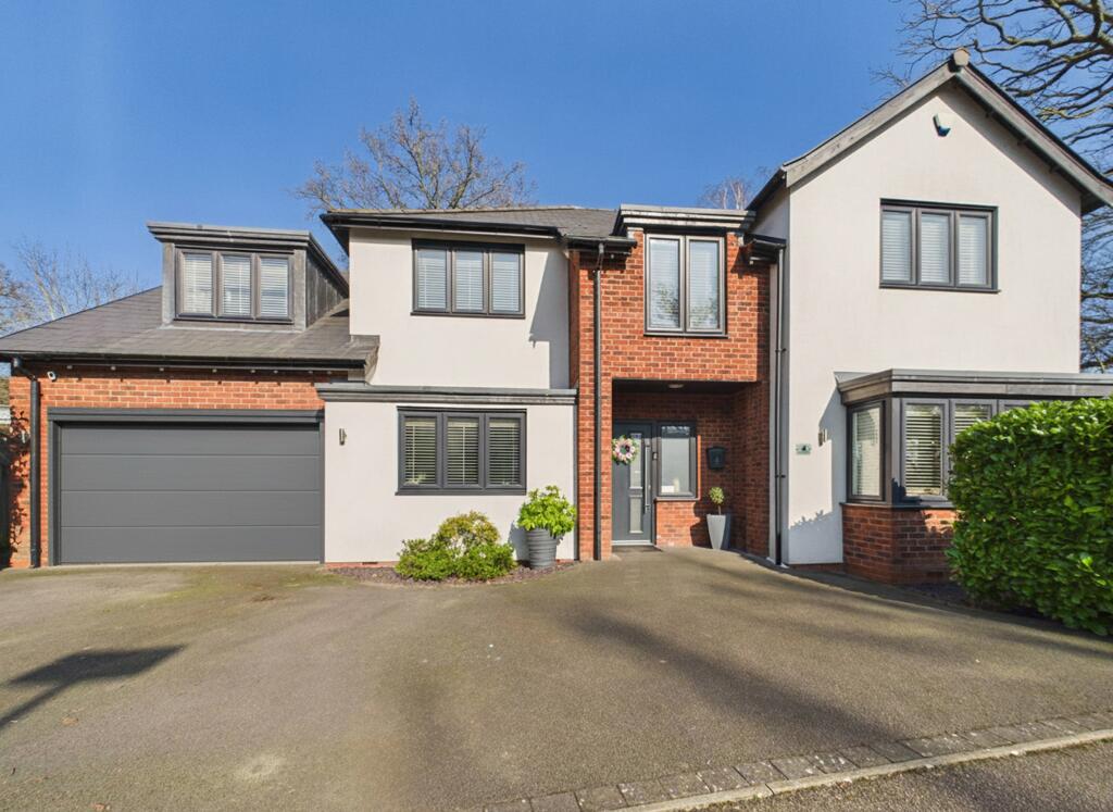 Penns Lake Road, Walmley, Sutton Coldfield, B76 1LN