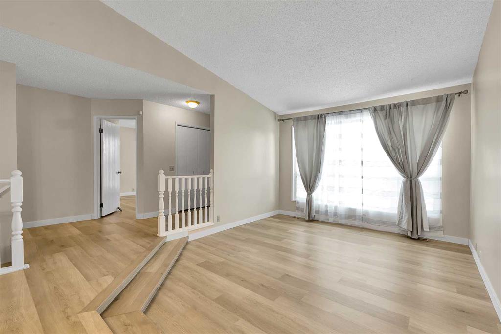 Additional image 5 of 1111 Berkley Drive NW, Calgary, AB, T3K1S6