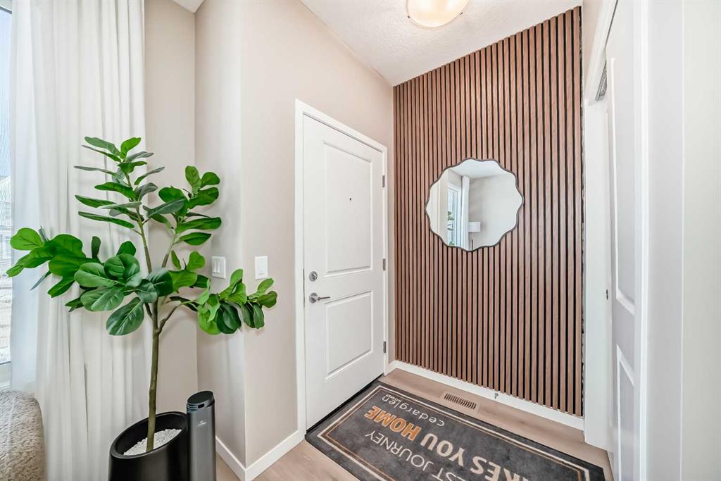 Additional image 3 of 455 Tekarra Drive NW, Calgary, AB, T3R 2G3