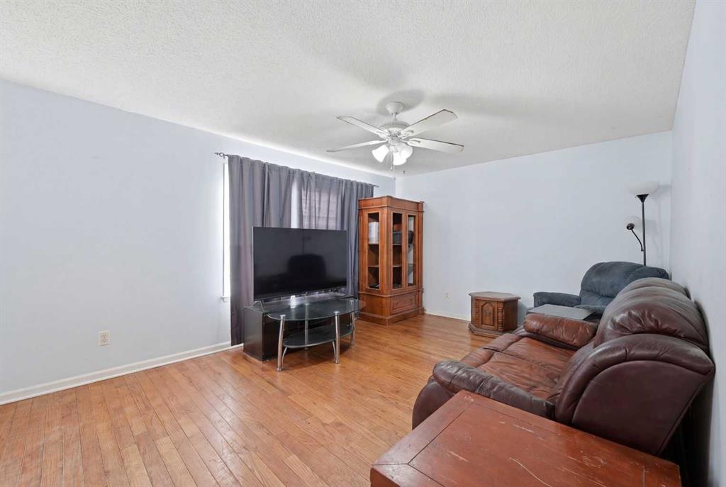 Additional image 4 of 128 Ridgegate Way SW, Airdrie, AB, T4B1A9