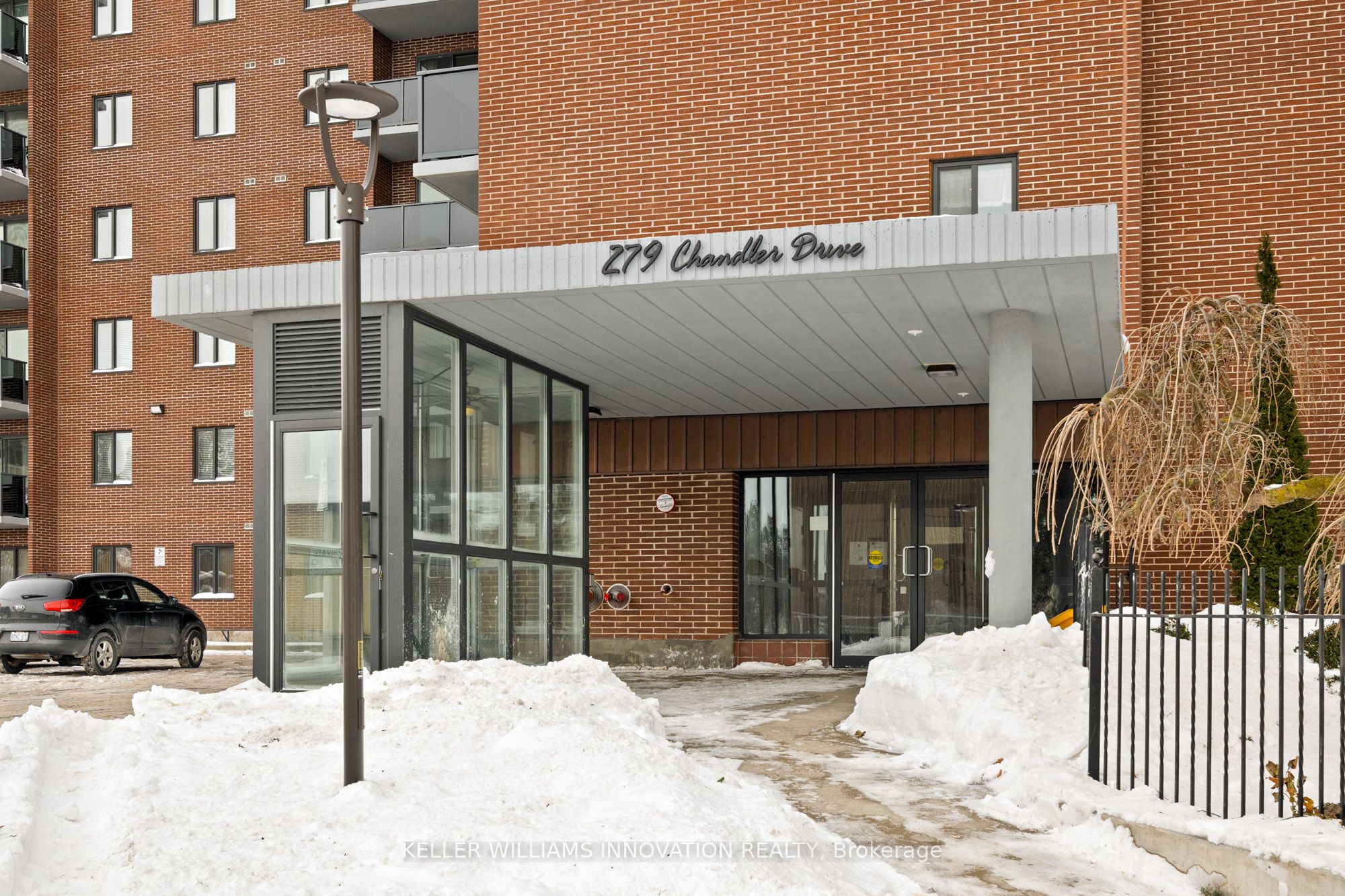 203-279 Chandler Drive, Kitchener, ON, N2E 1X6