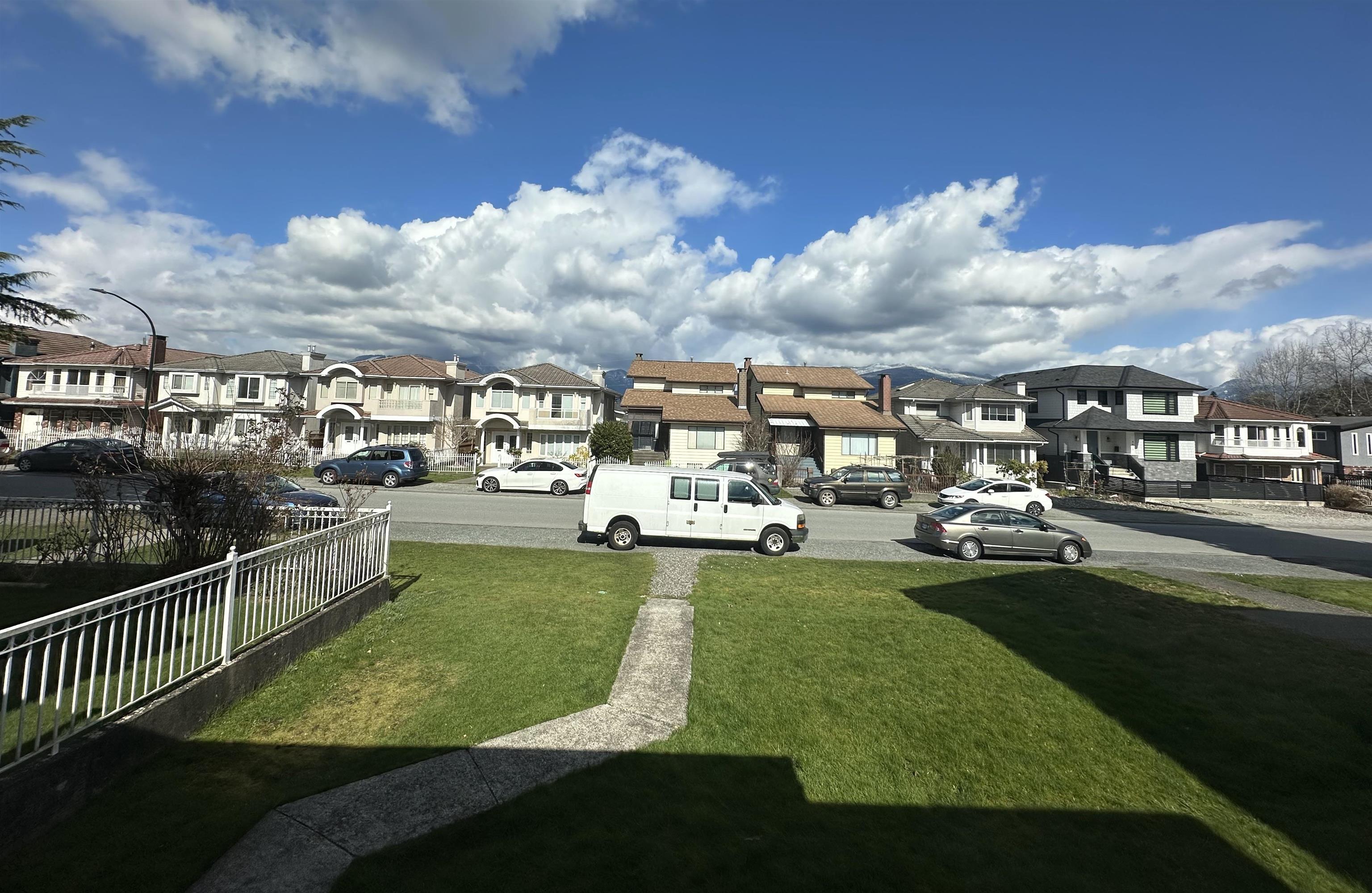 Additional image 2 of 4472 Triumph Street, Burnaby, BC, V5C 1Z9