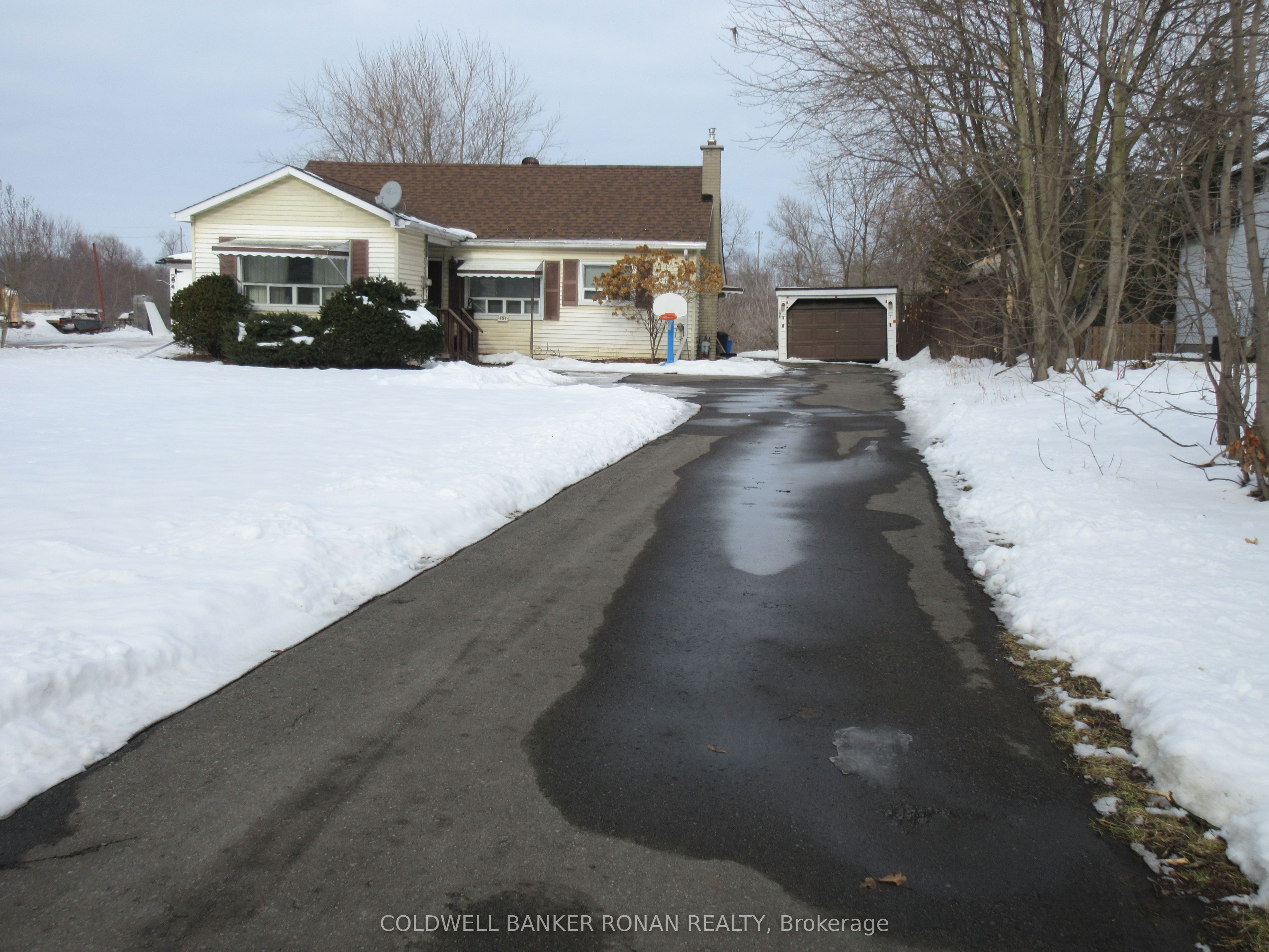194 Victoria Street W, New Tecumseth, ON, L9R 1L9