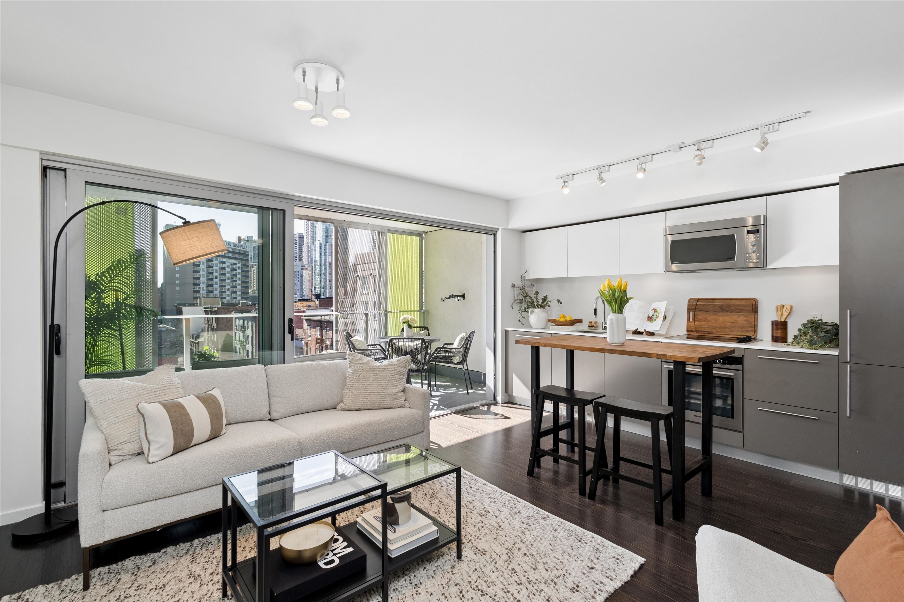 Additional image 3 of 806-999 Seymour Street, Vancouver, BC, V6B 0M5