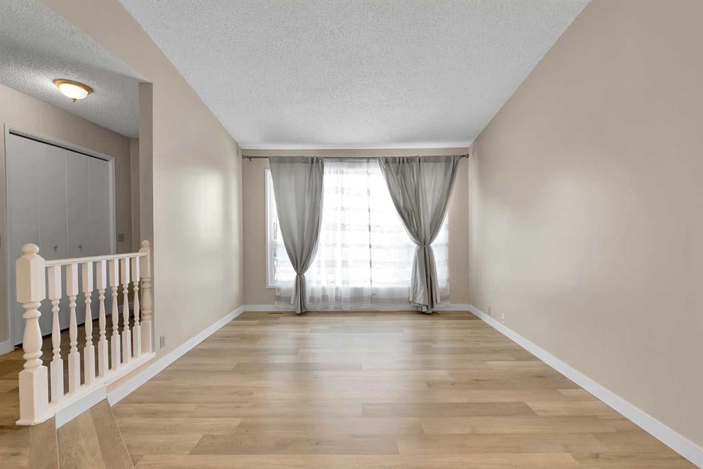Additional image 4 of 1111 Berkley Drive NW, Calgary, AB, T3K1S6