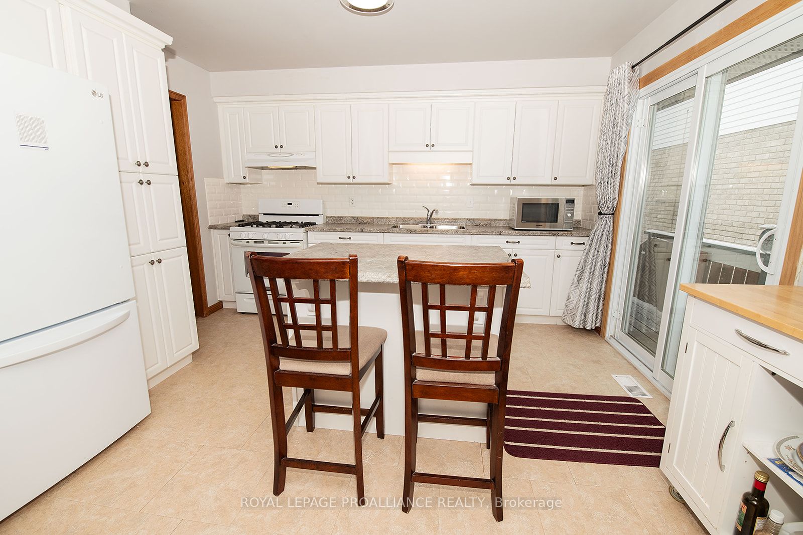 35 Morris Drive, Belleville, ON, K8P 5B3 photo 5