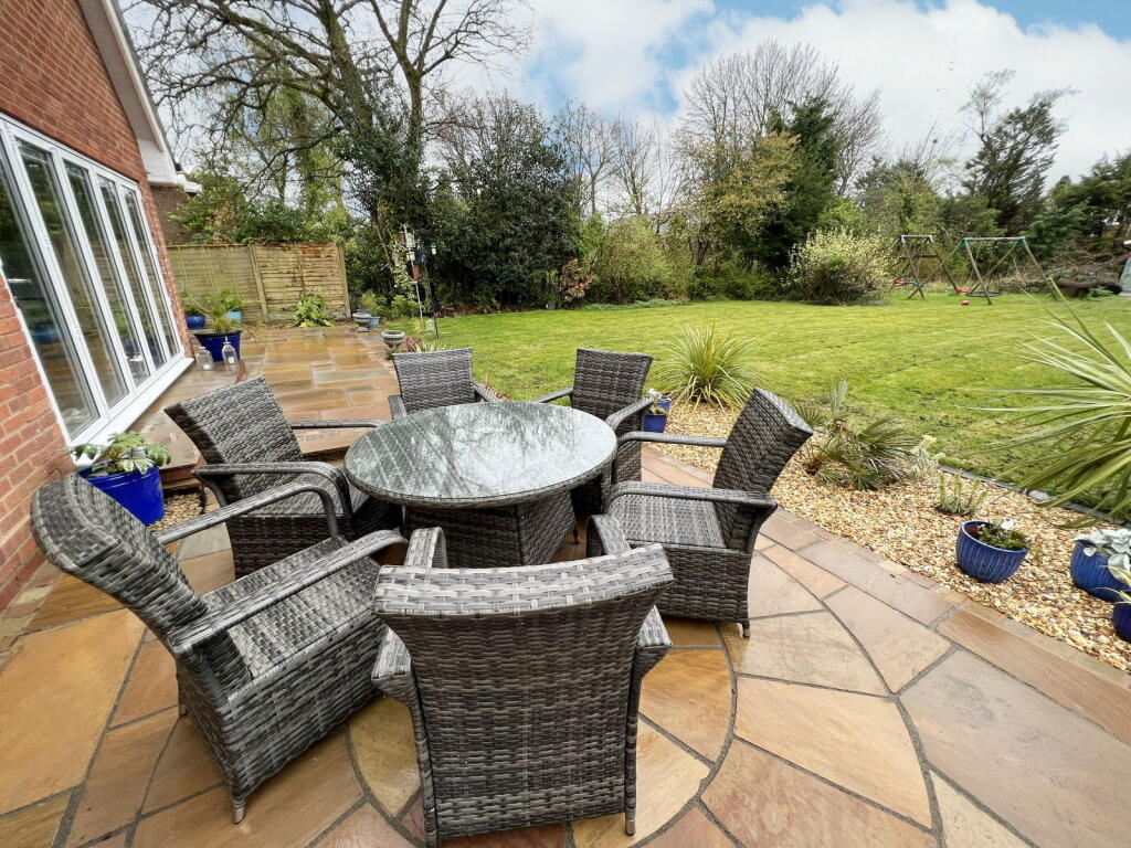 Additional image 26 of Birchy Close, Dickens Heath, Solihull