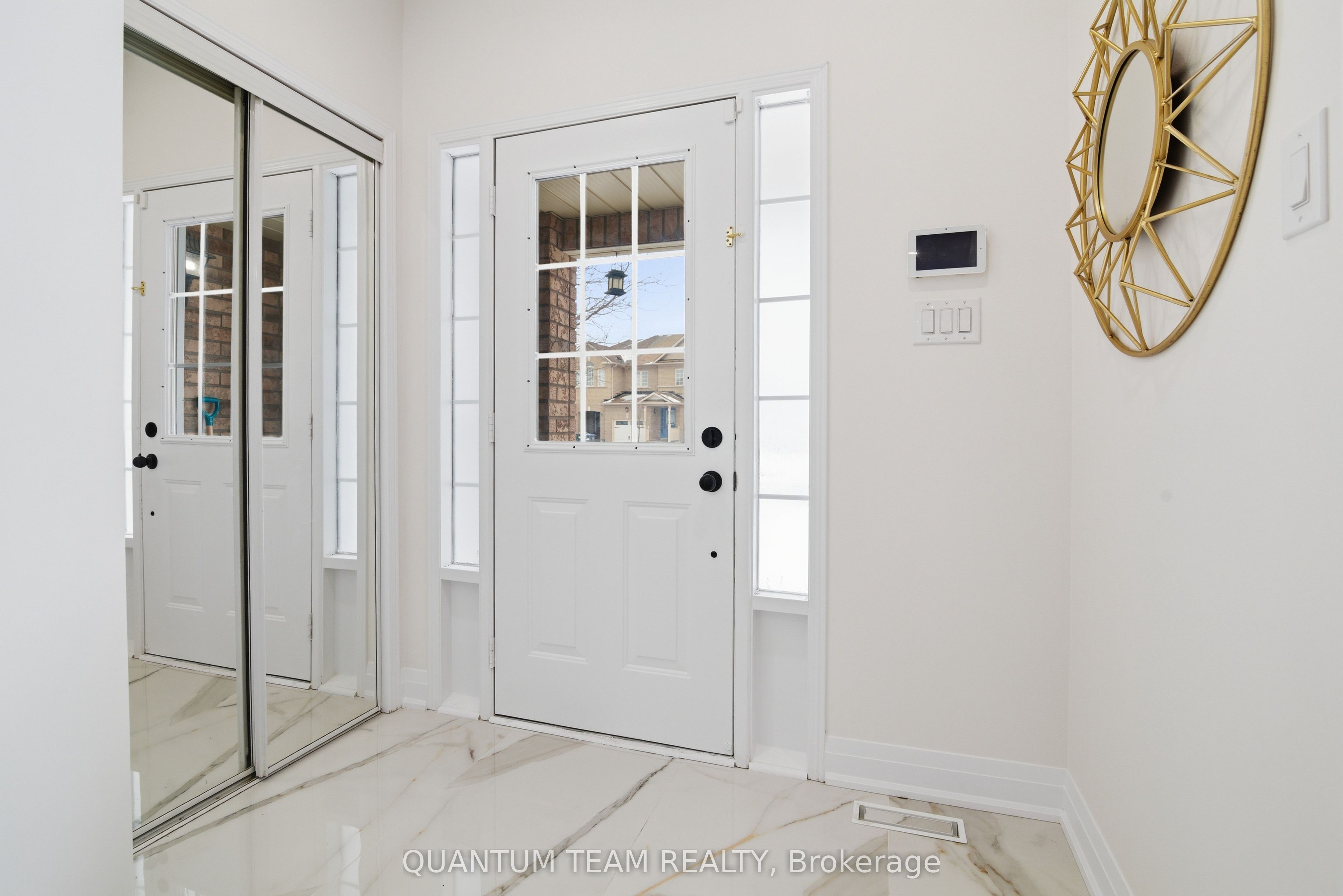 14 Arabia Gate, Brampton, ON, L6R 2N9