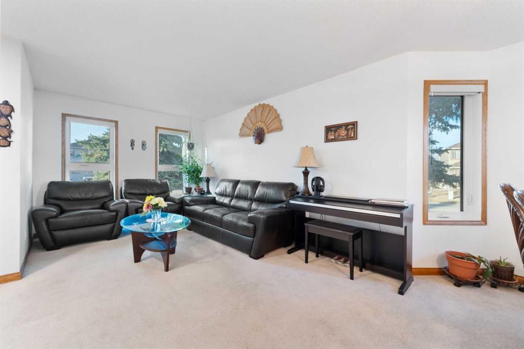 Additional image 5 of 43 Edgebrook Cove NW, Calgary, AB, T3A 5N5