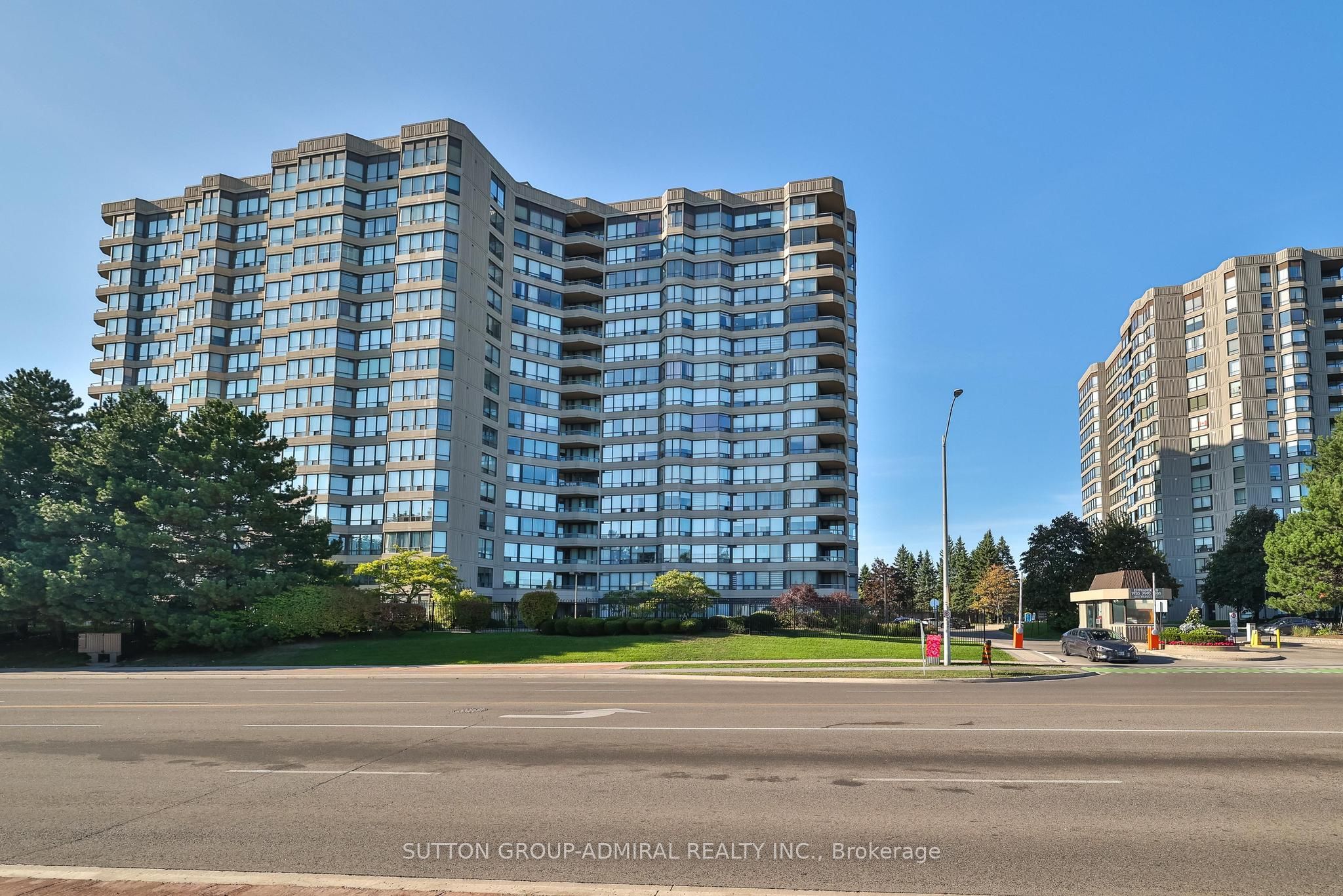 1010-7420 Bathurst Street, Vaughan, ON, L4J 6X4