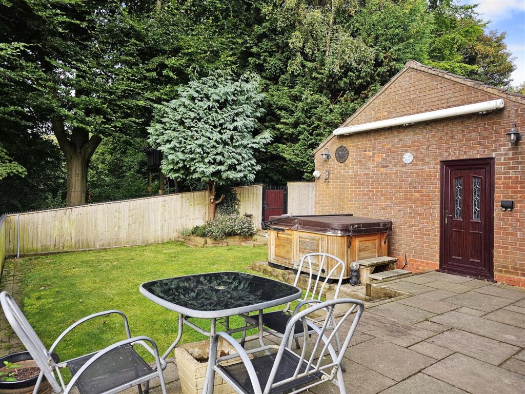 Additional image 19 of Willetts Drive, Halesowen, West Midlands